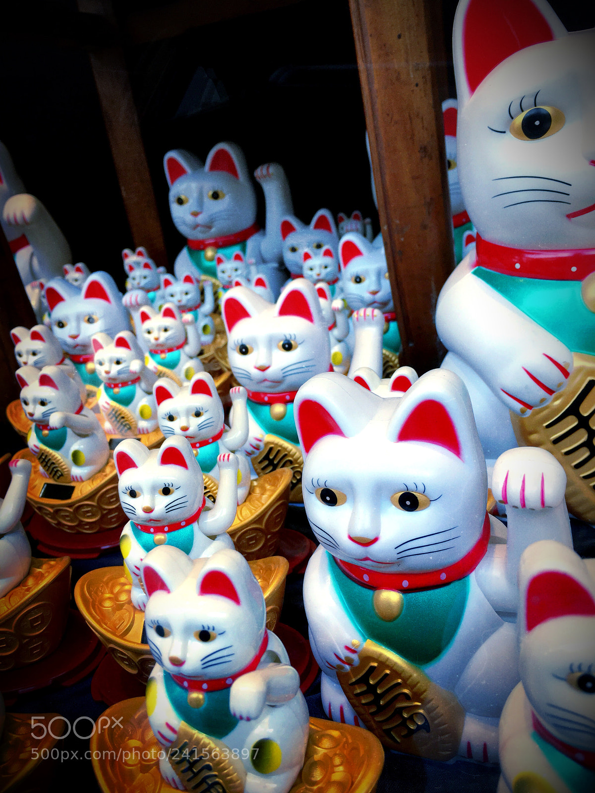 Apple iPhone 6s sample photo. Good fortune cats in photography