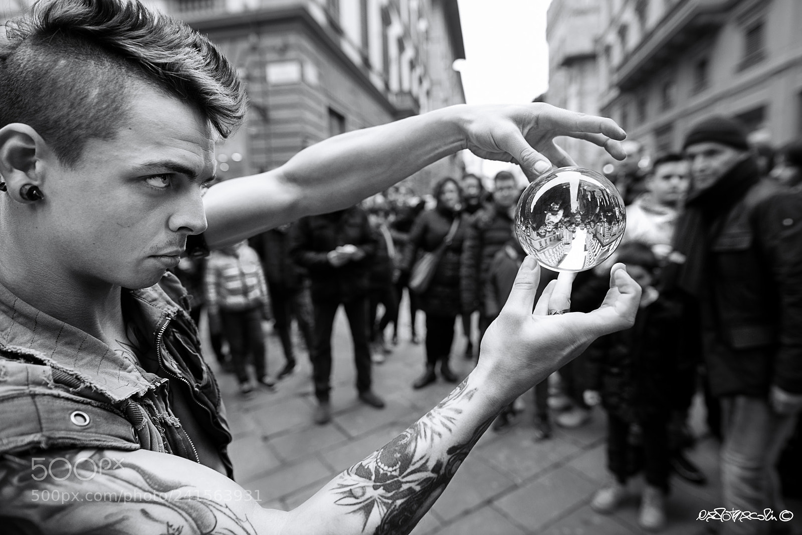 Nikon D800 sample photo. The crystal globe (2017, florence) photography