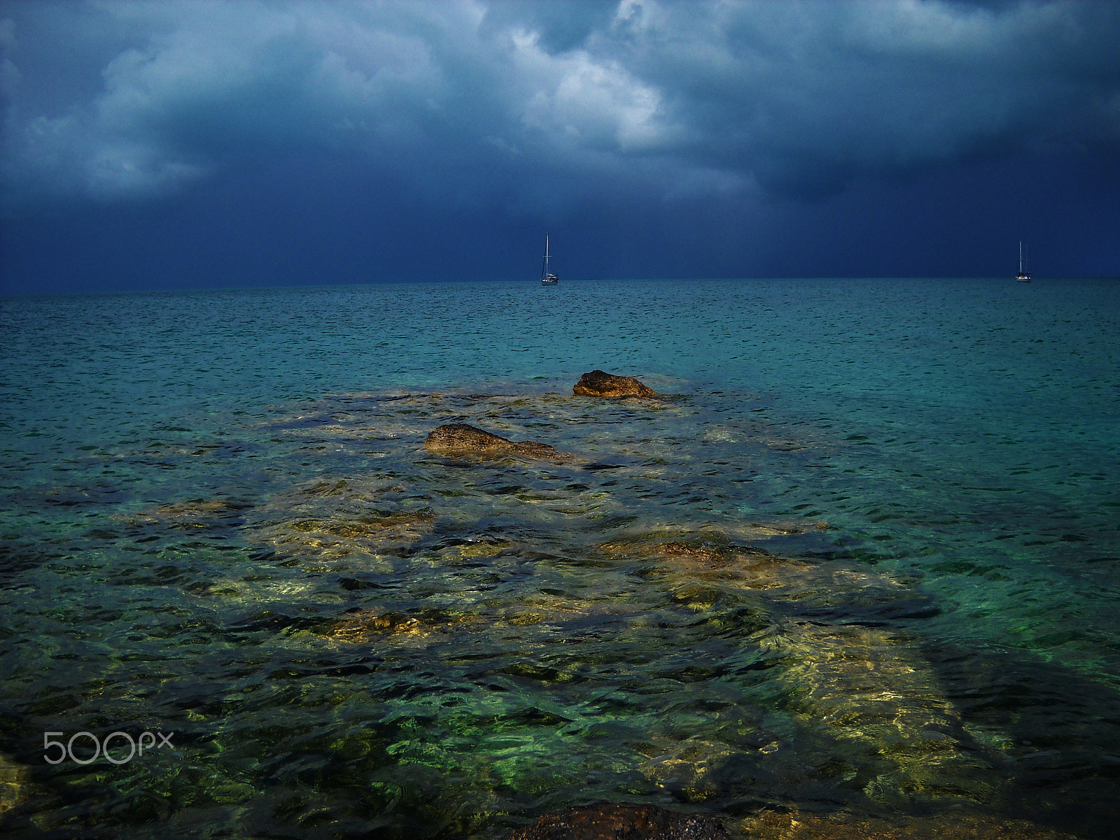 Nikon Coolpix L20 sample photo. Storm photography