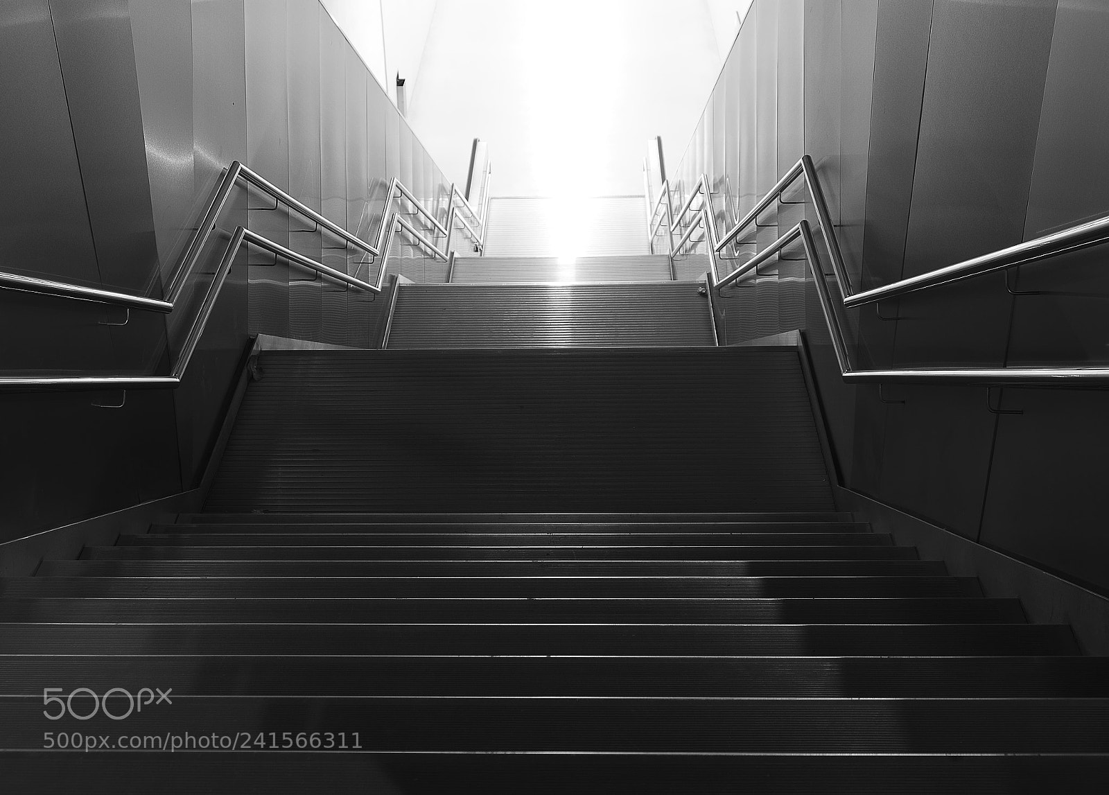Fujifilm X-M1 sample photo. Entrada del tram en photography