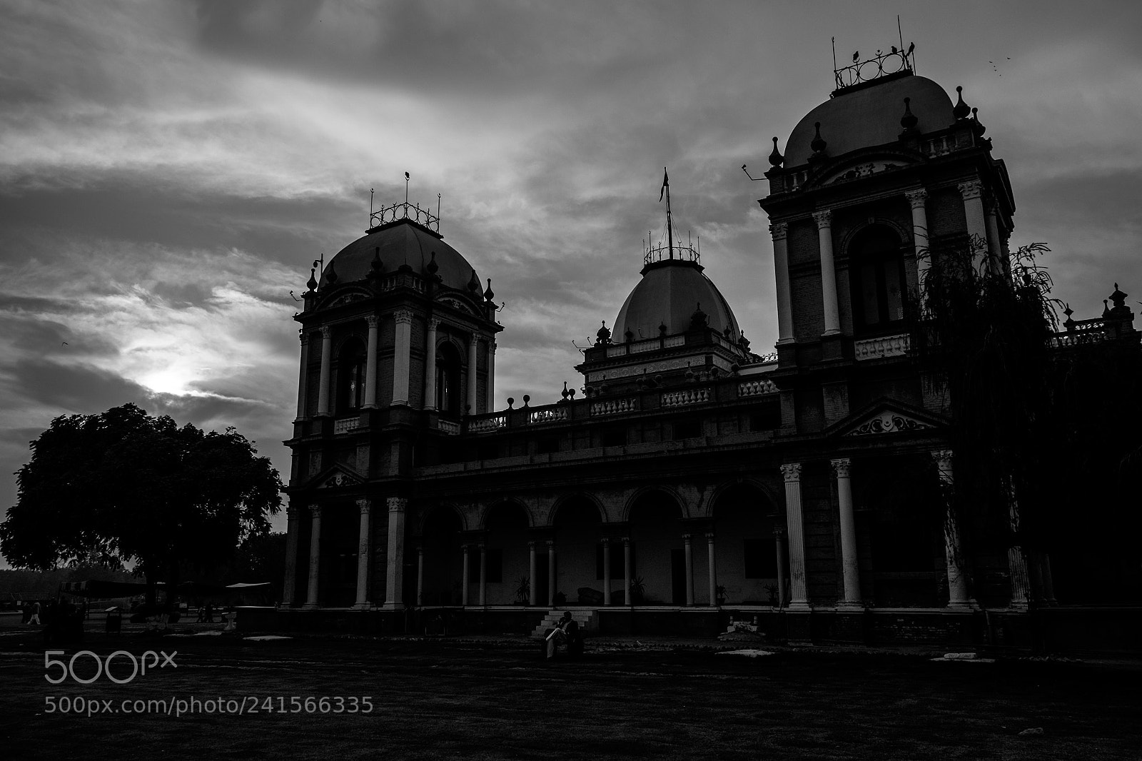 Fujifilm X-T1 sample photo. Noor mahal, b&w. photography