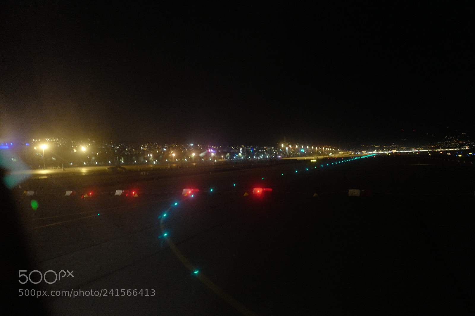Leica Q (Typ 116) sample photo. Night landing photography