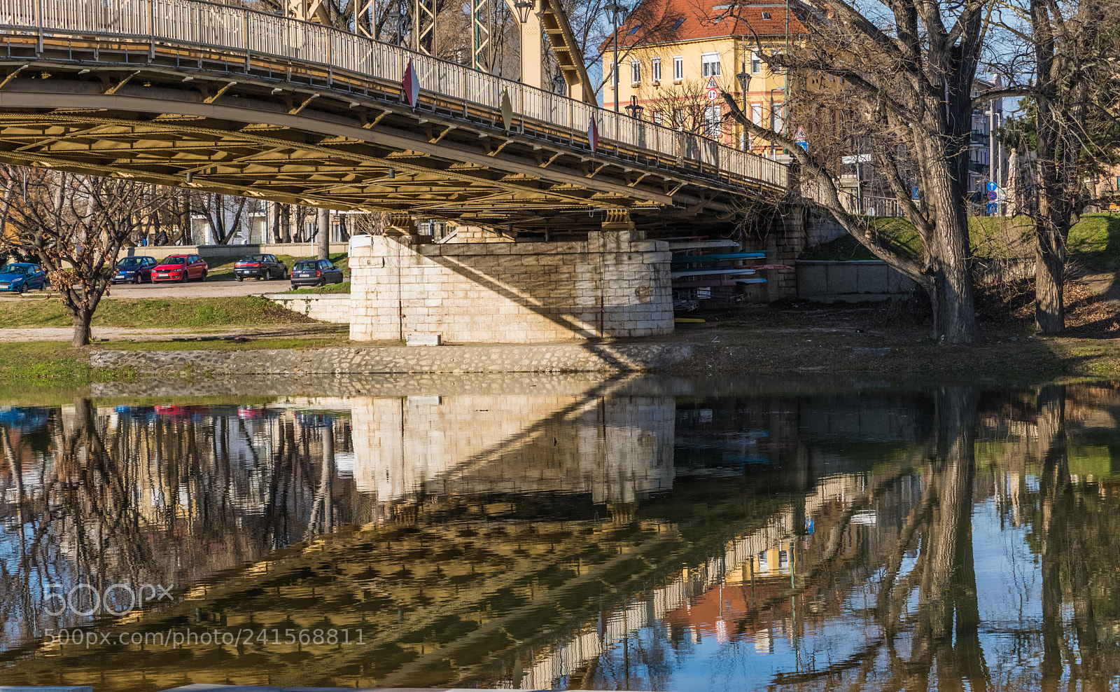Canon EOS 750D (EOS Rebel T6i / EOS Kiss X8i) sample photo. Bridge reflection photography