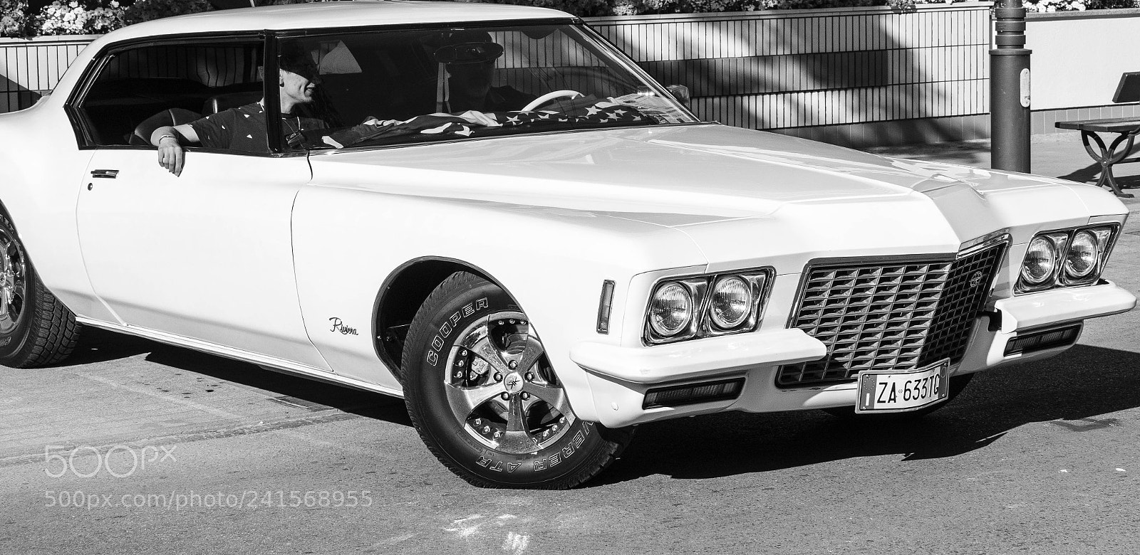 Olympus OM-D E-M1 Mark II sample photo. Fine oldtimers photography