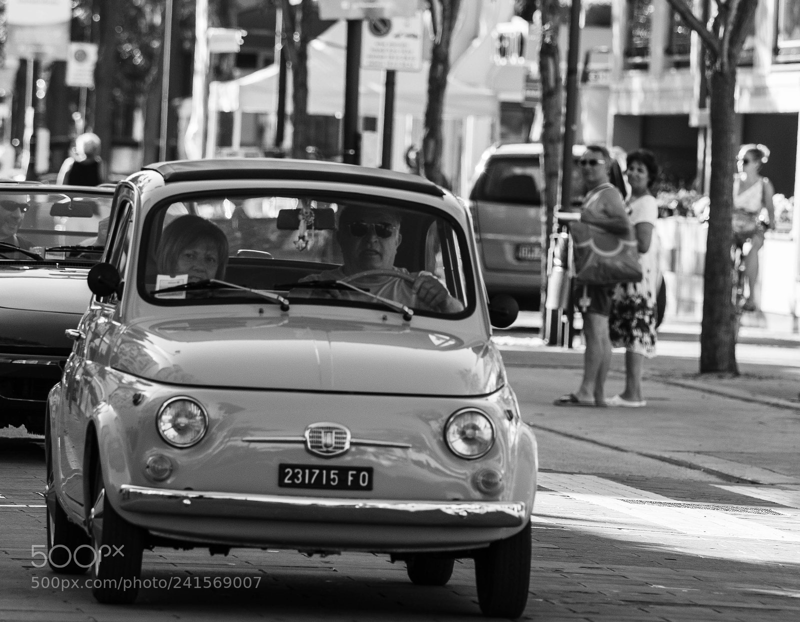 Olympus OM-D E-M1 Mark II sample photo. Fine oldtimers photography