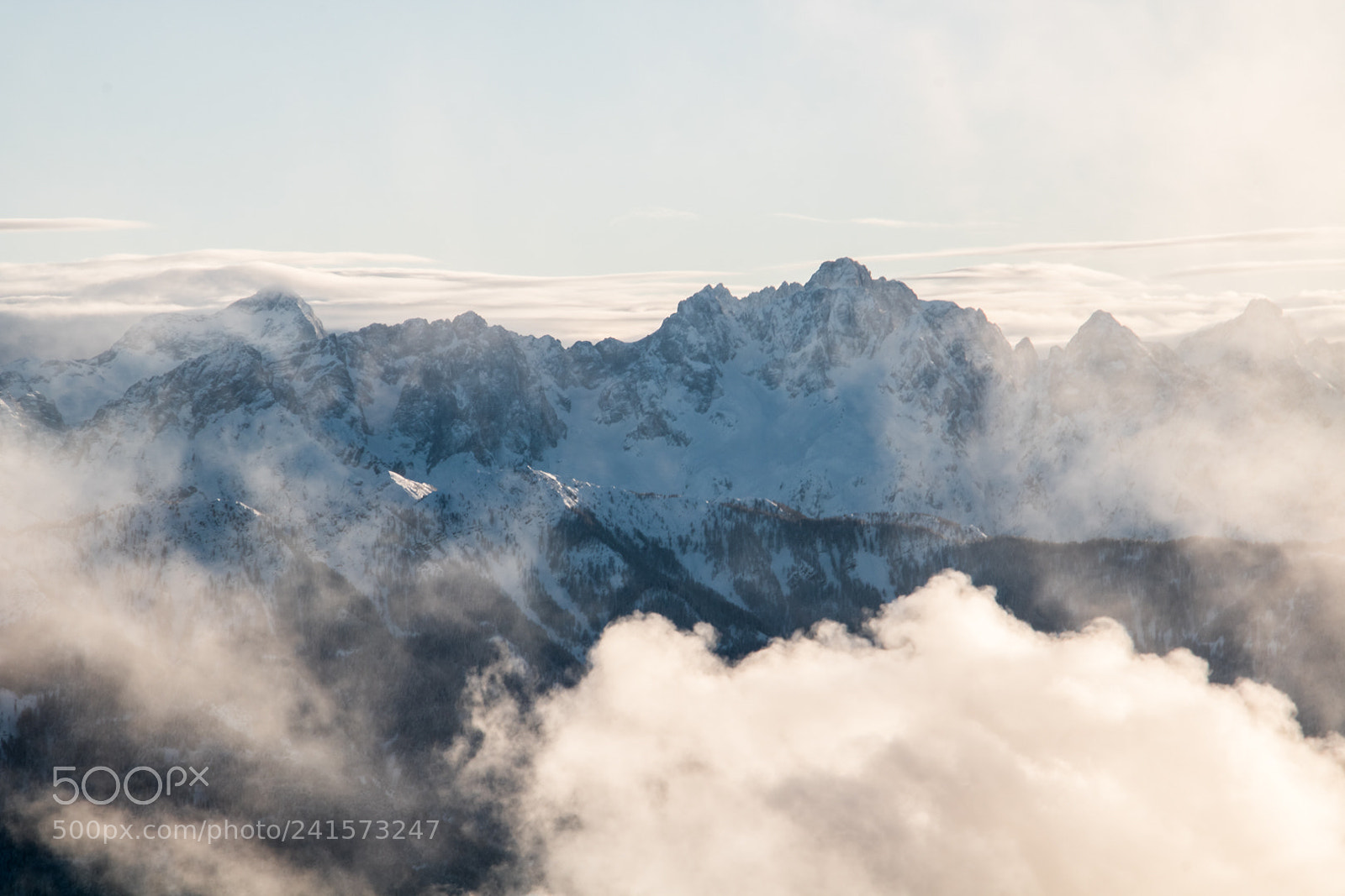 Canon EOS 750D (EOS Rebel T6i / EOS Kiss X8i) sample photo. Cloudy mountains photography