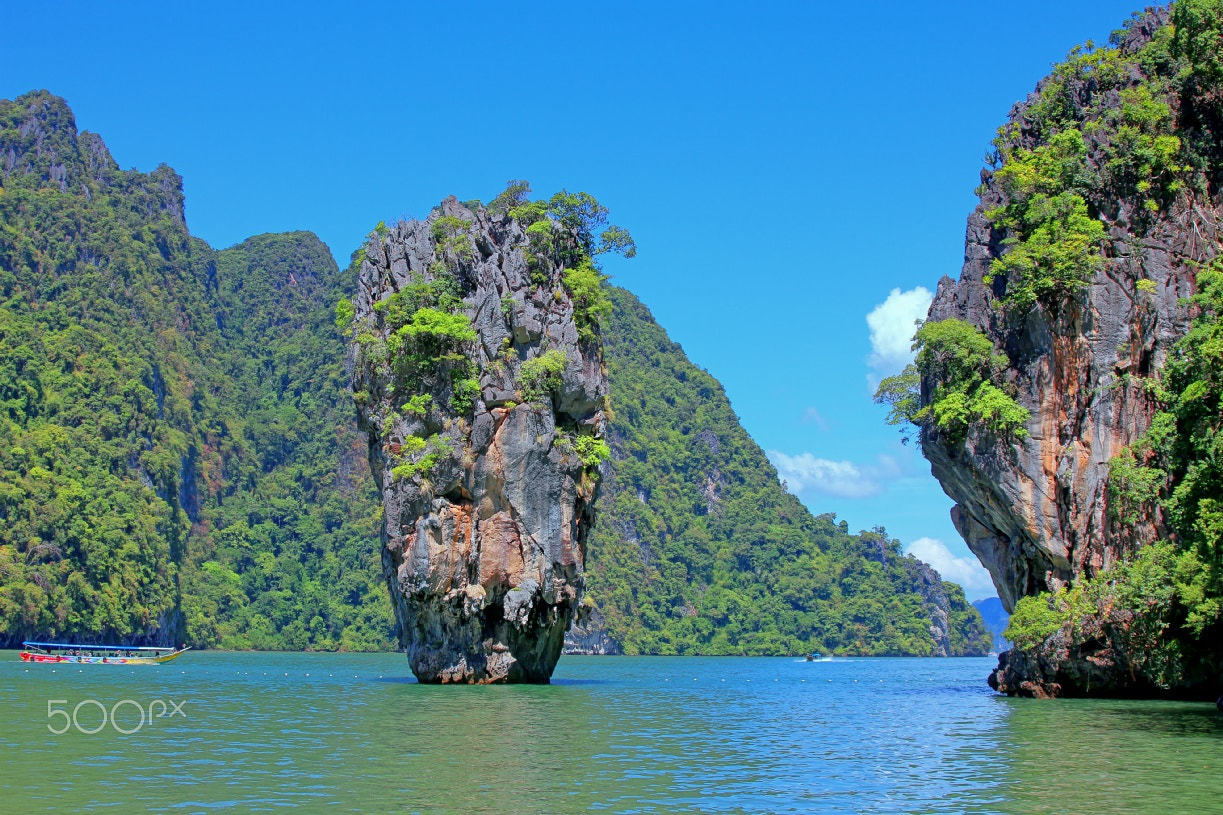 Canon EOS 650D (EOS Rebel T4i / EOS Kiss X6i) sample photo. Phuket lagune photography