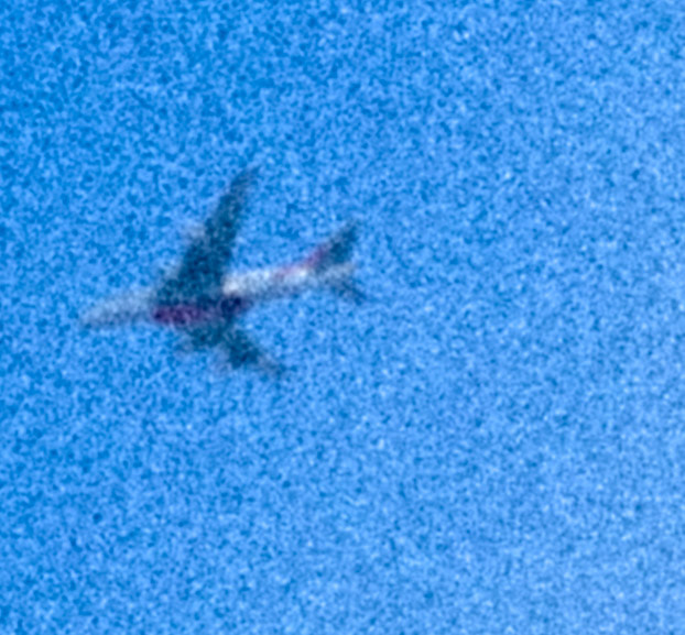 Motorola XT1225 sample photo. The plane !!! photography