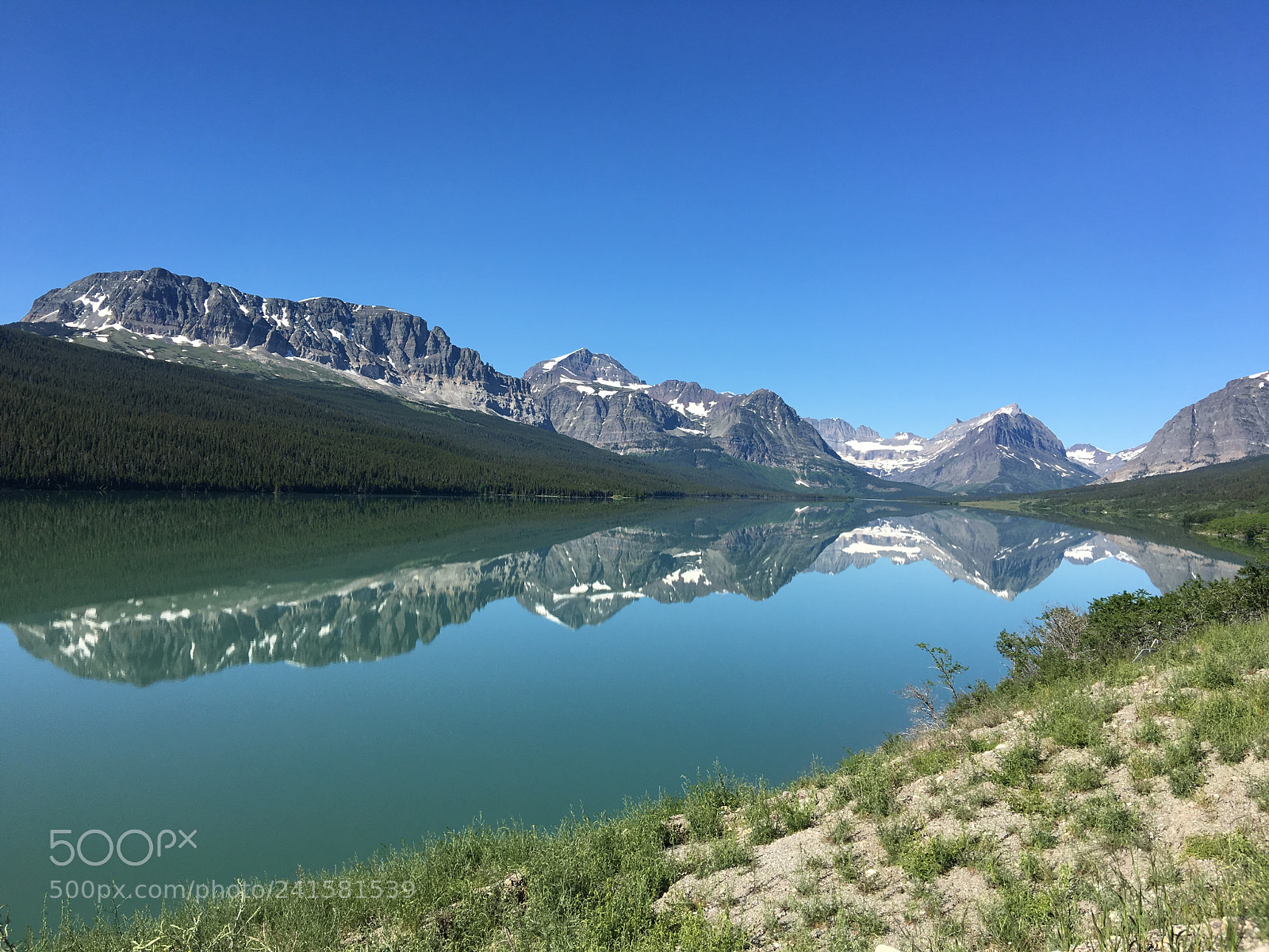 Apple iPhone 6s Plus sample photo. Mountains on a glass photography