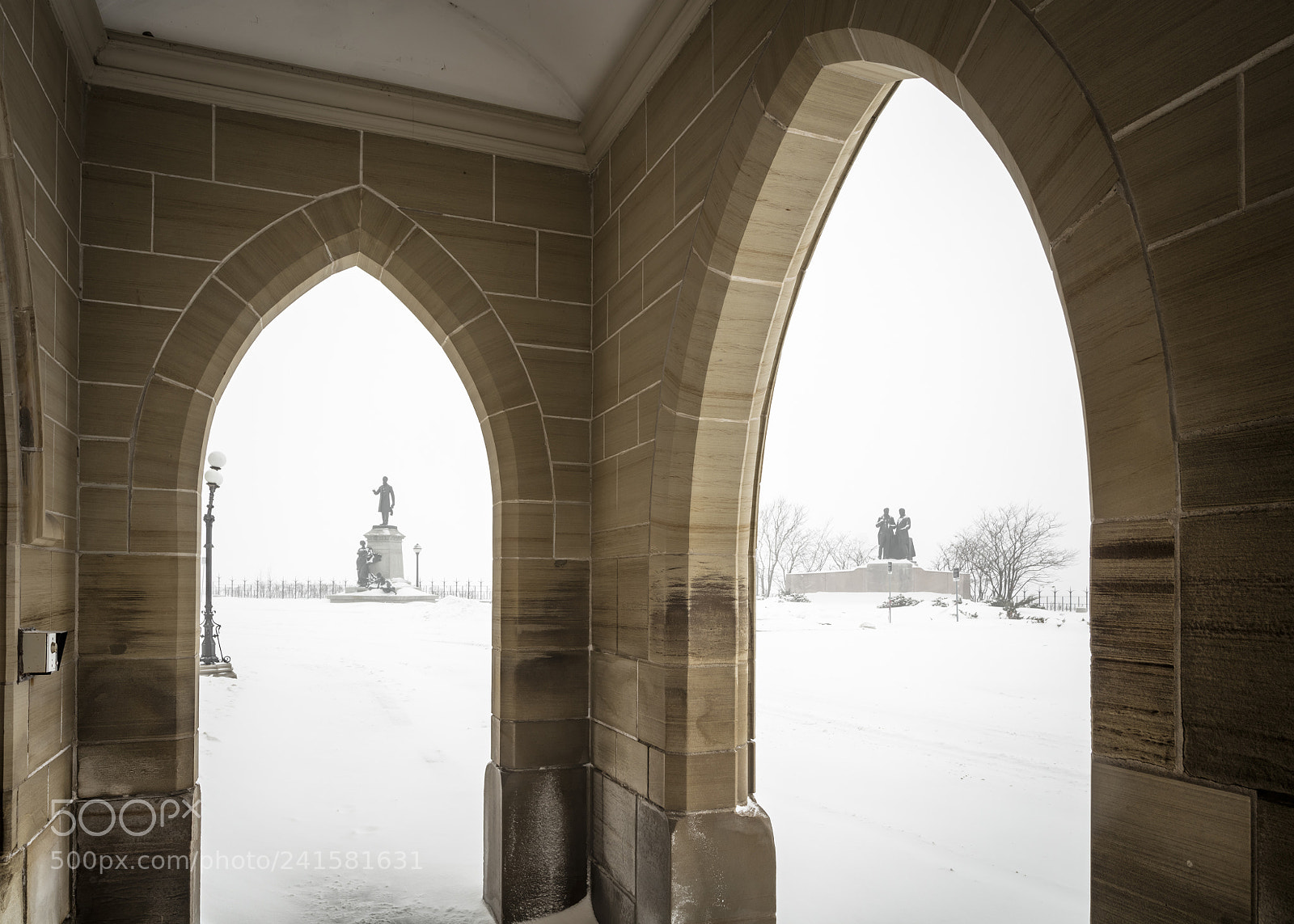 Canon EOS 5DS R sample photo. Which door? photography