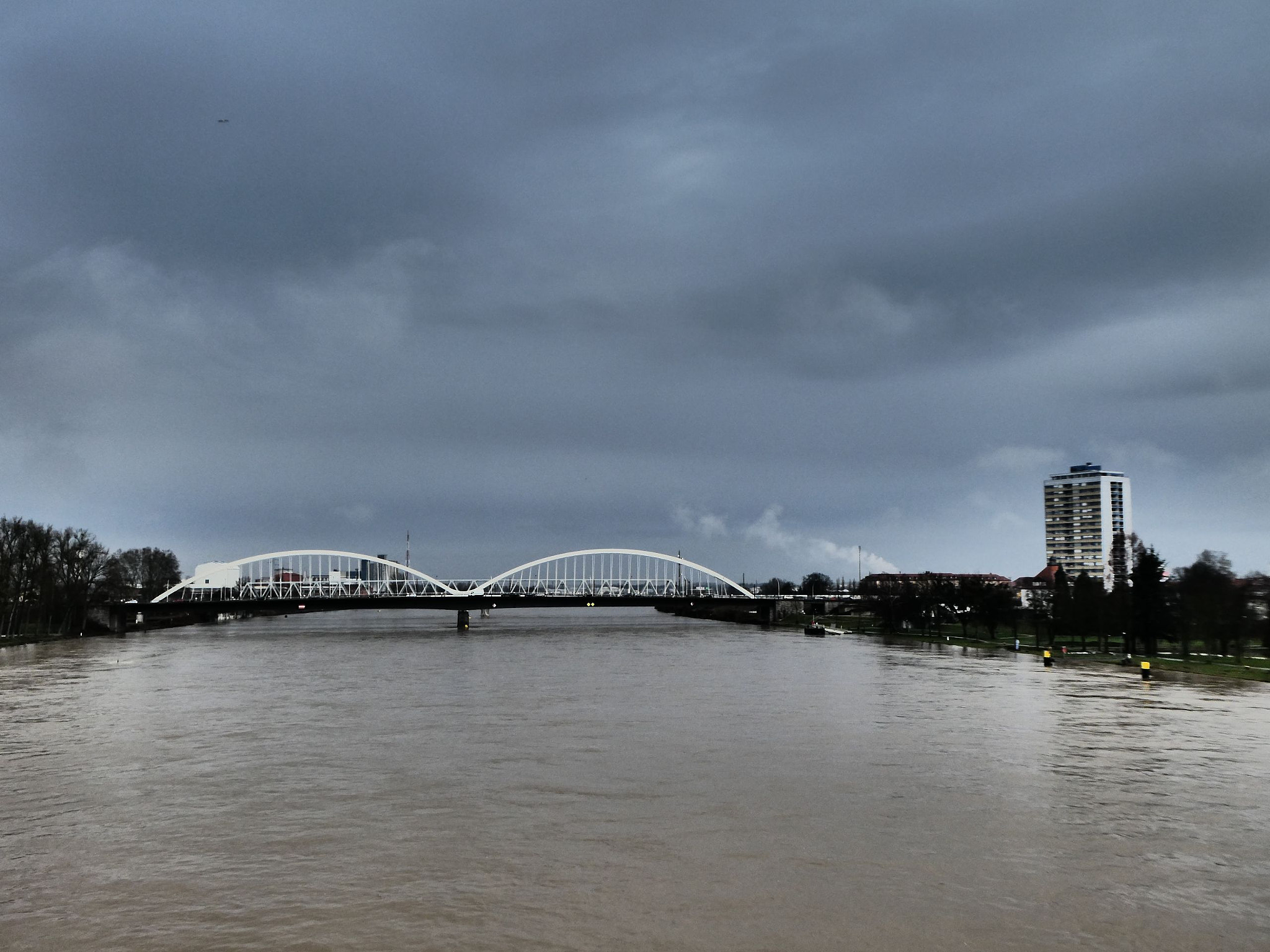 Panasonic DC-TZ91 sample photo. Der rhein bei kehl photography