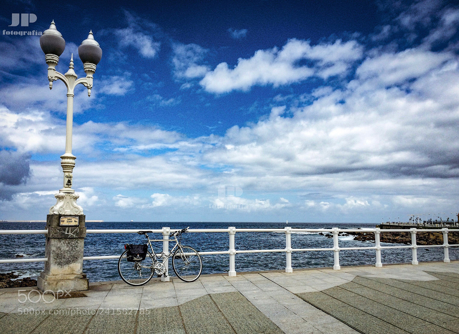 Apple iPhone 5s sample photo. Paseo photography