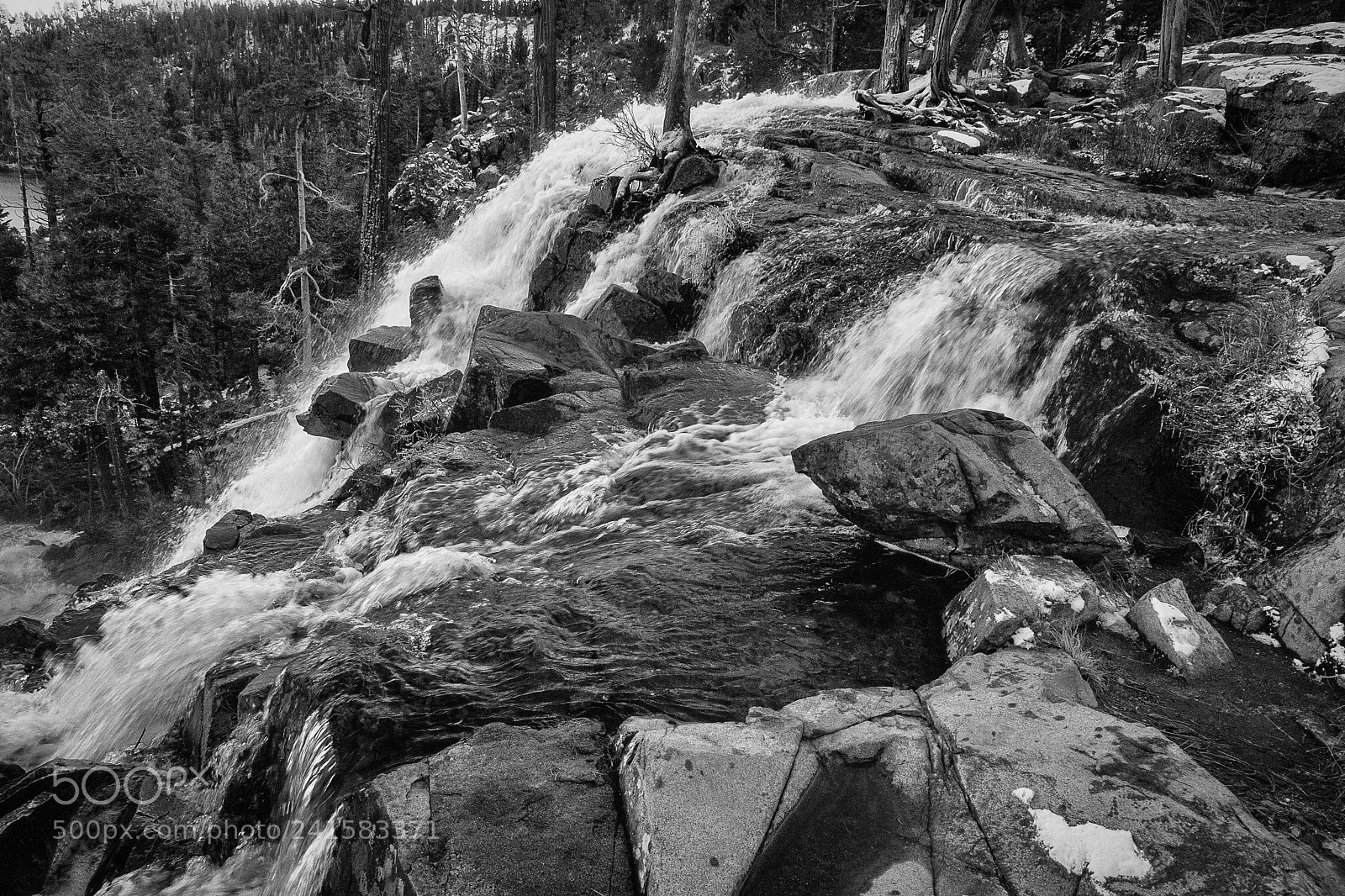 Canon EOS 400D (EOS Digital Rebel XTi / EOS Kiss Digital X) sample photo. Tahoe eaglefalls b&w photography