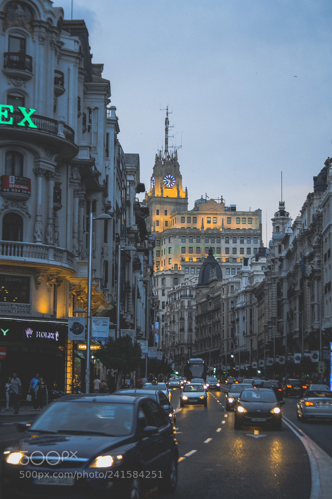 Canon EOS 1000D (EOS Digital Rebel XS / EOS Kiss F) sample photo. Gran via () photography
