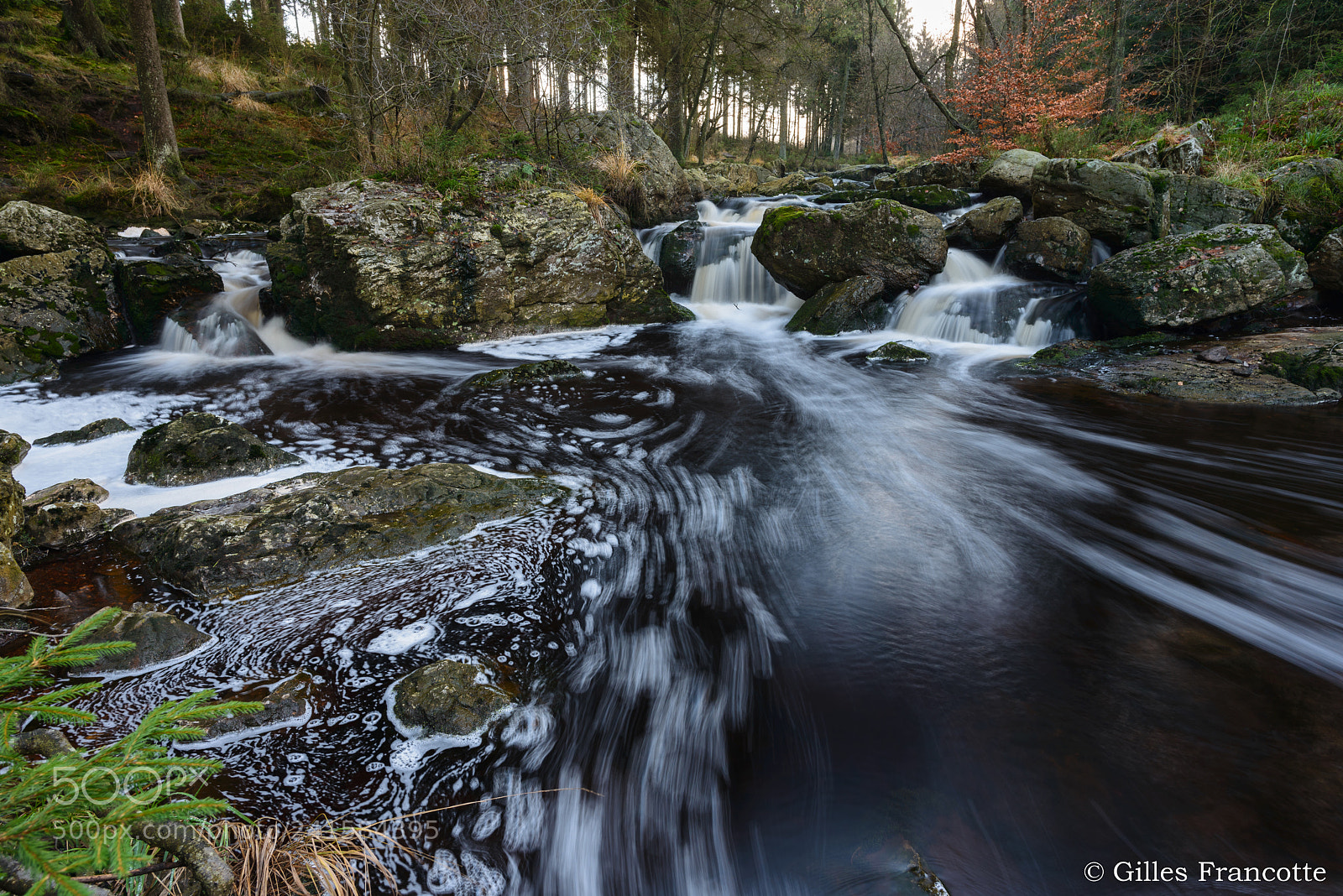 Nikon D800 sample photo. Foam on the water photography
