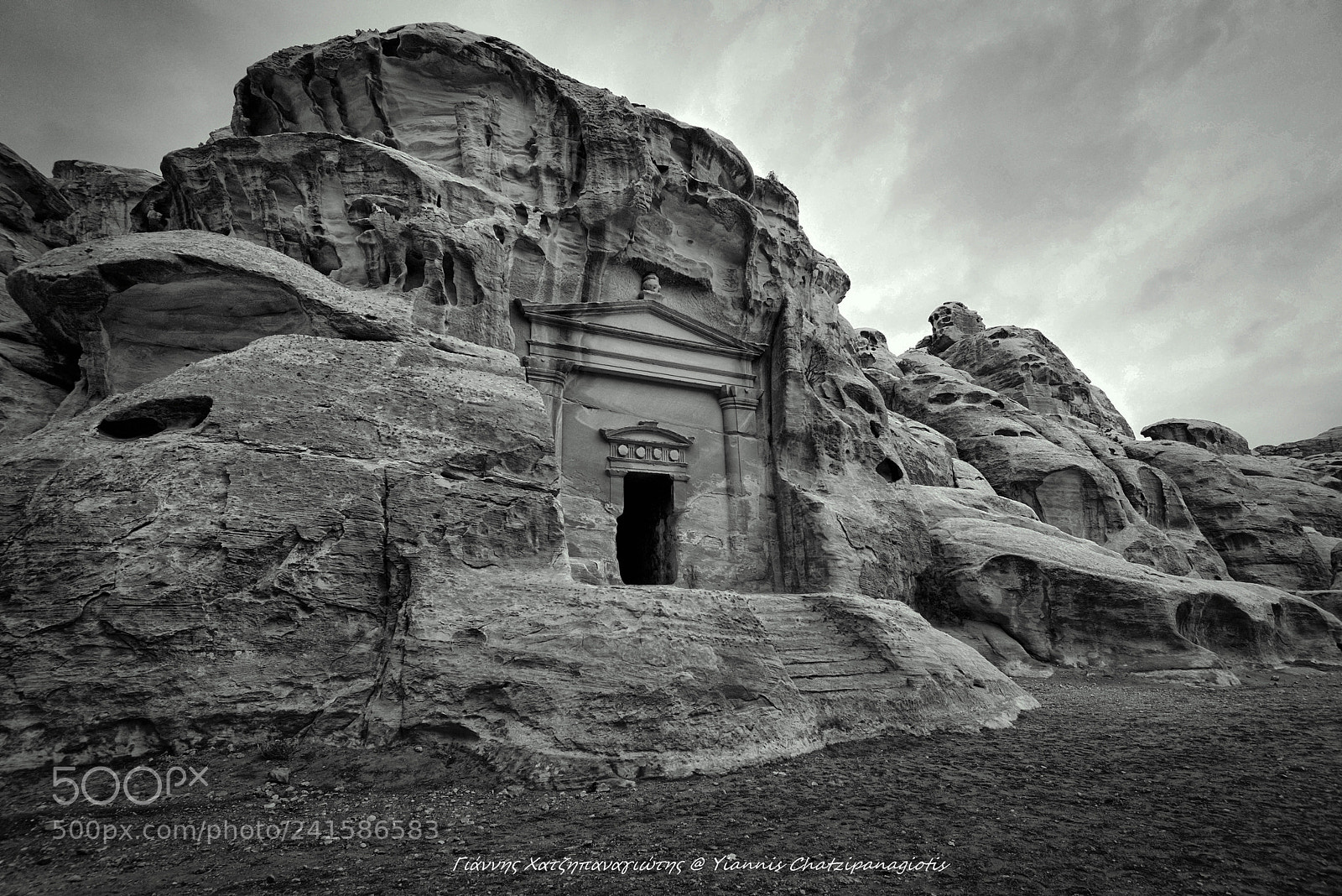 Nikon D810 sample photo. An ancient reception little photography