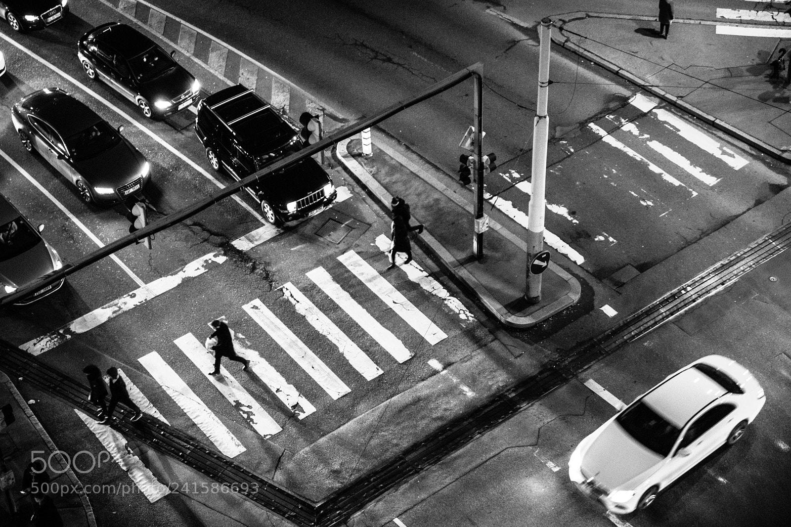 Canon EOS 6D Mark II sample photo. White stripes photography