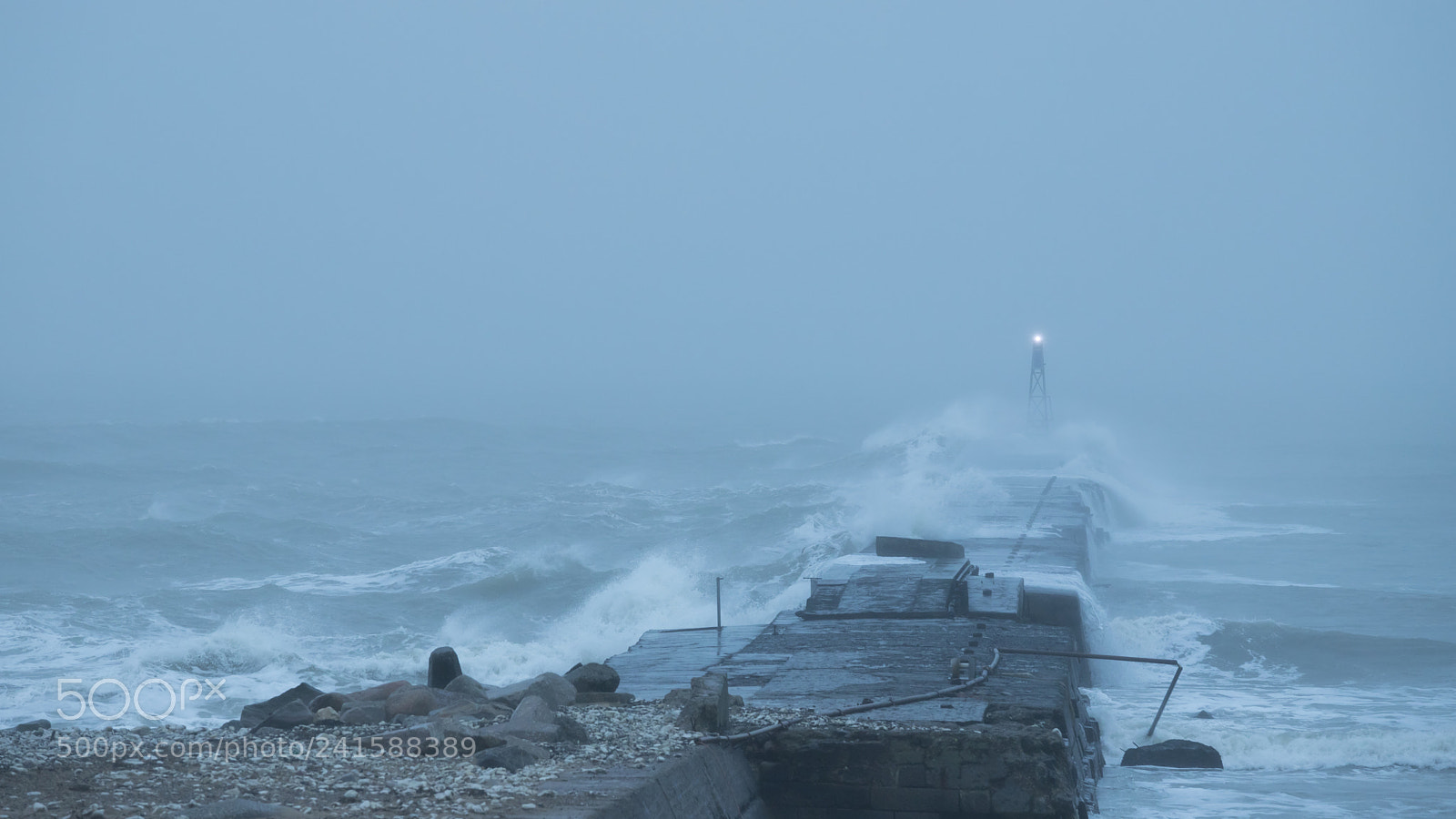 Canon EOS 6D Mark II sample photo. Winter storm photography