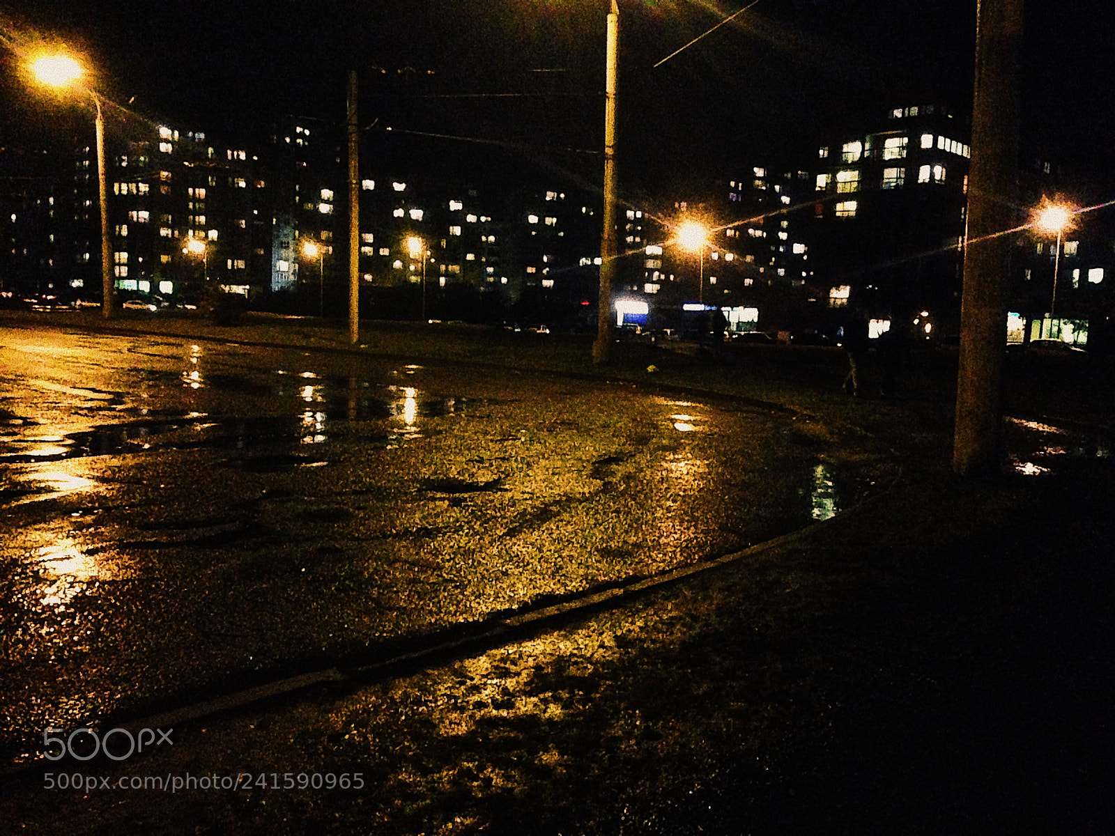 Apple iPhone 5 sample photo. Nightwalk photography