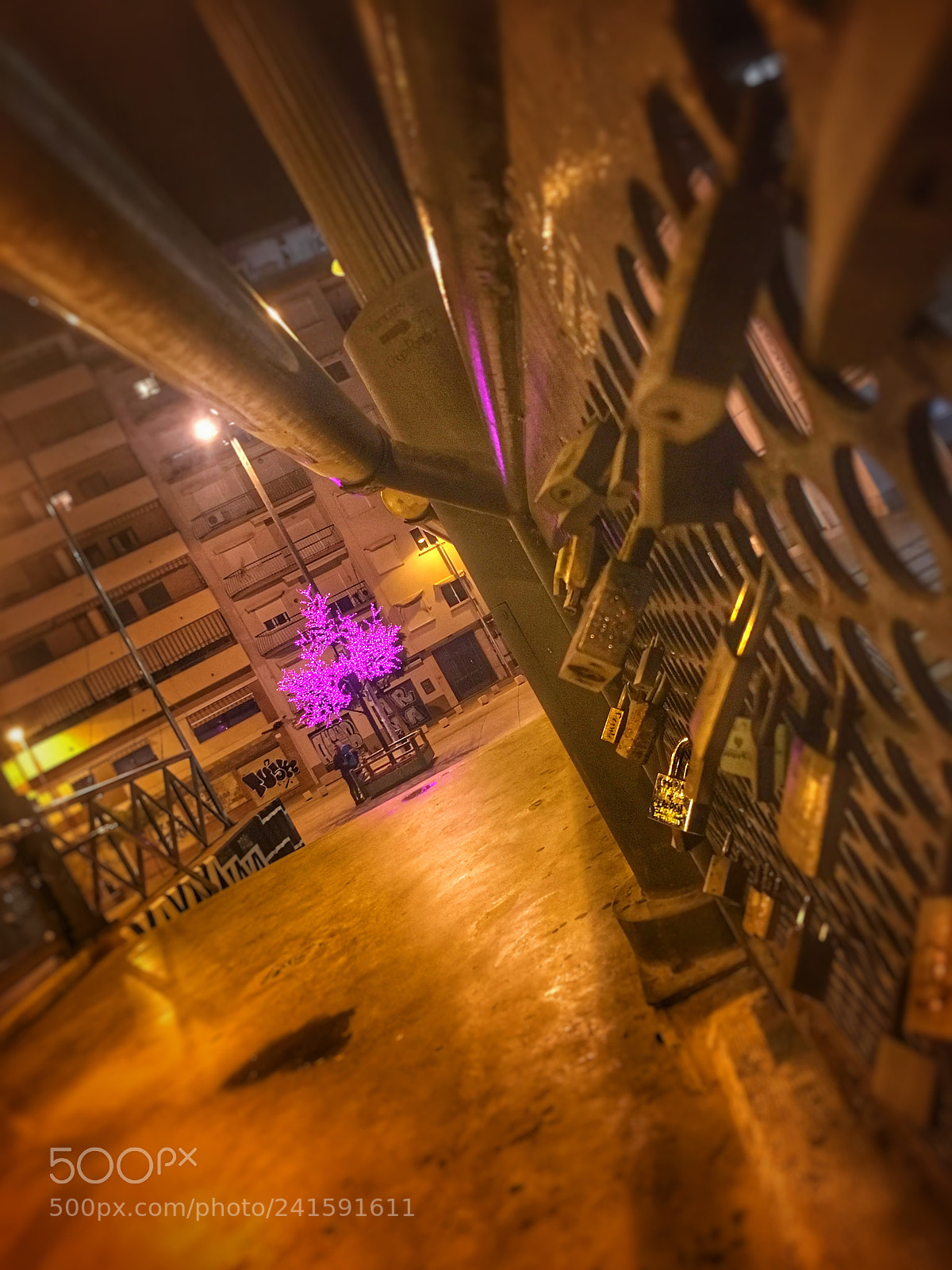 Apple iPhone 6s sample photo. Padlocks photography