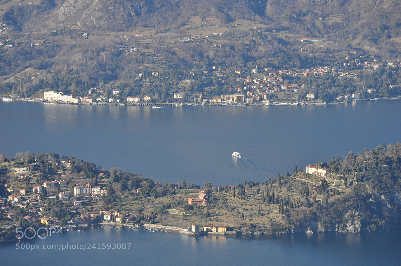 Nikon D5000 sample photo. View on bellagio, lake photography
