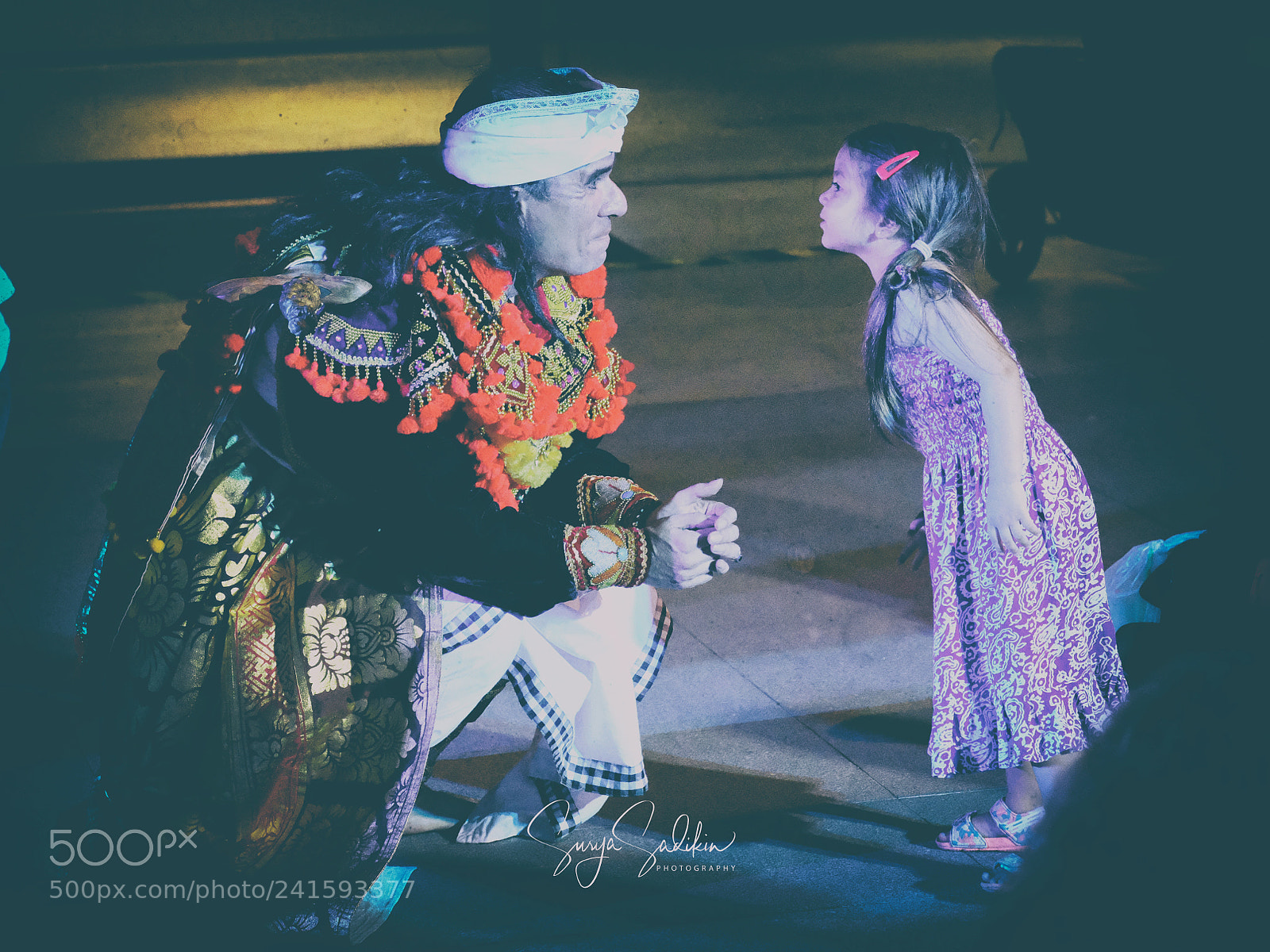 Fujifilm X-T20 sample photo. Wayang orang chats with photography