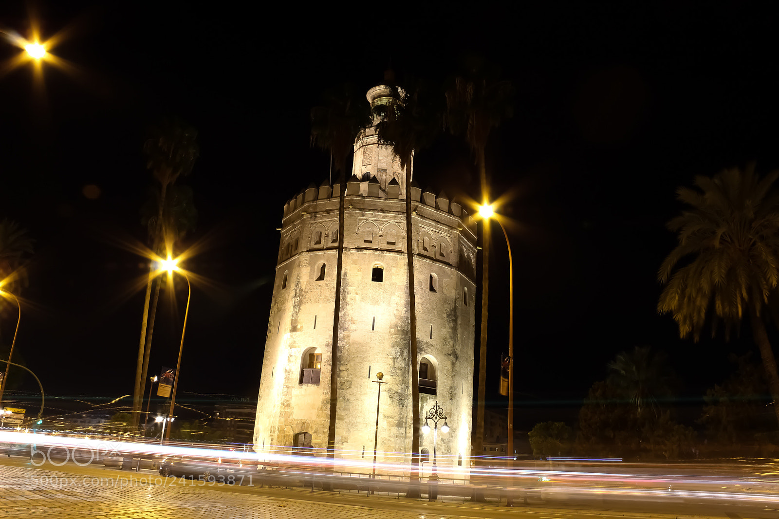 Canon EOS 1300D (EOS Rebel T6 / EOS Kiss X80) sample photo. Torre del oro photography