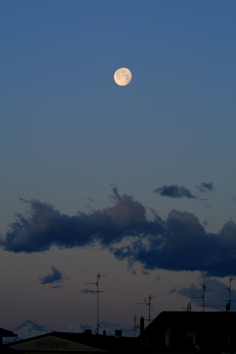 Canon EF 70-300mm F4-5.6 IS USM sample photo. Sul finir della notte photography