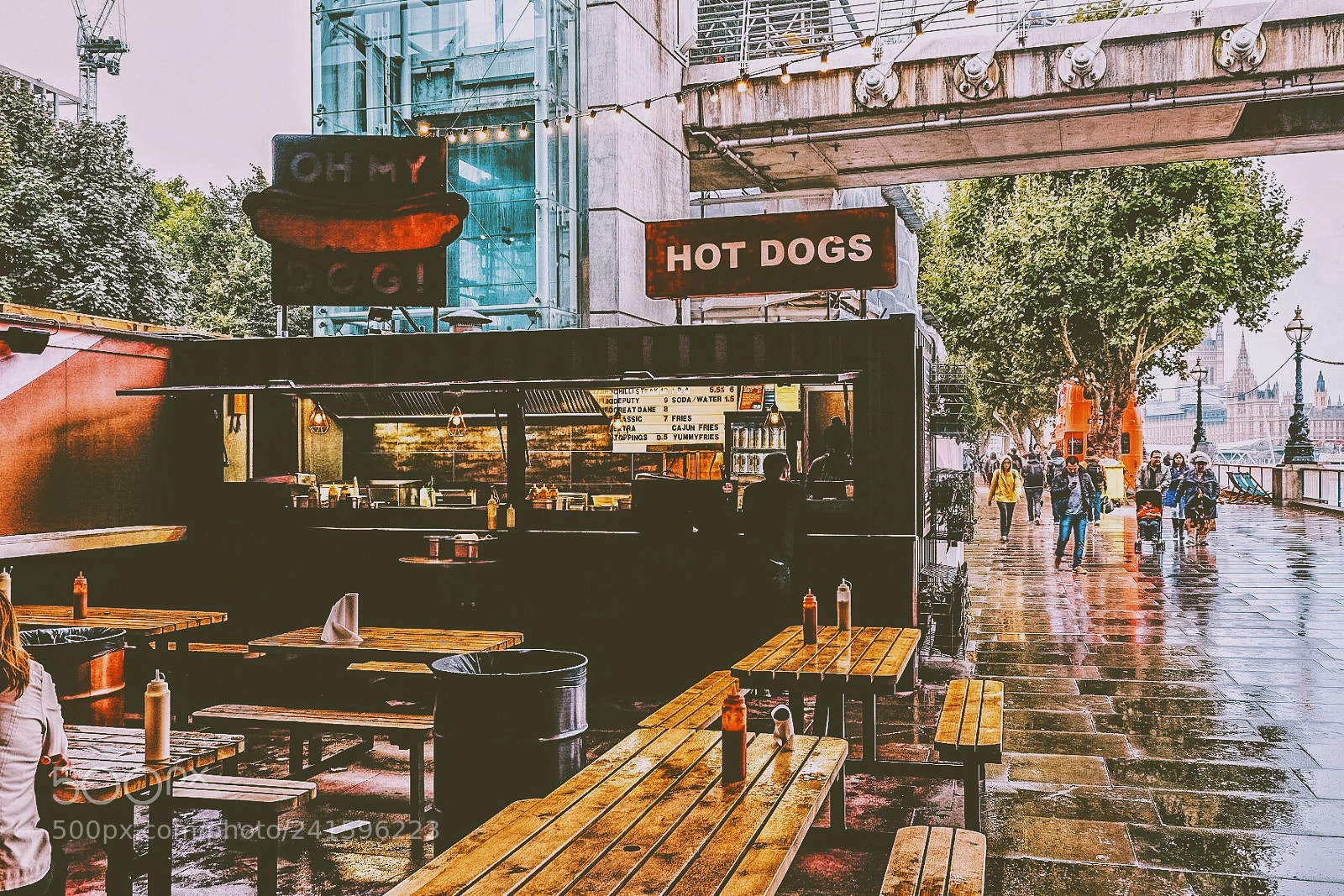 Fujifilm X-T10 sample photo. Hot dogs in london photography