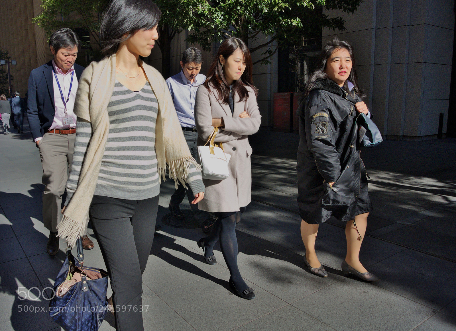 Nikon 1 V1 sample photo. We go for lunch photography