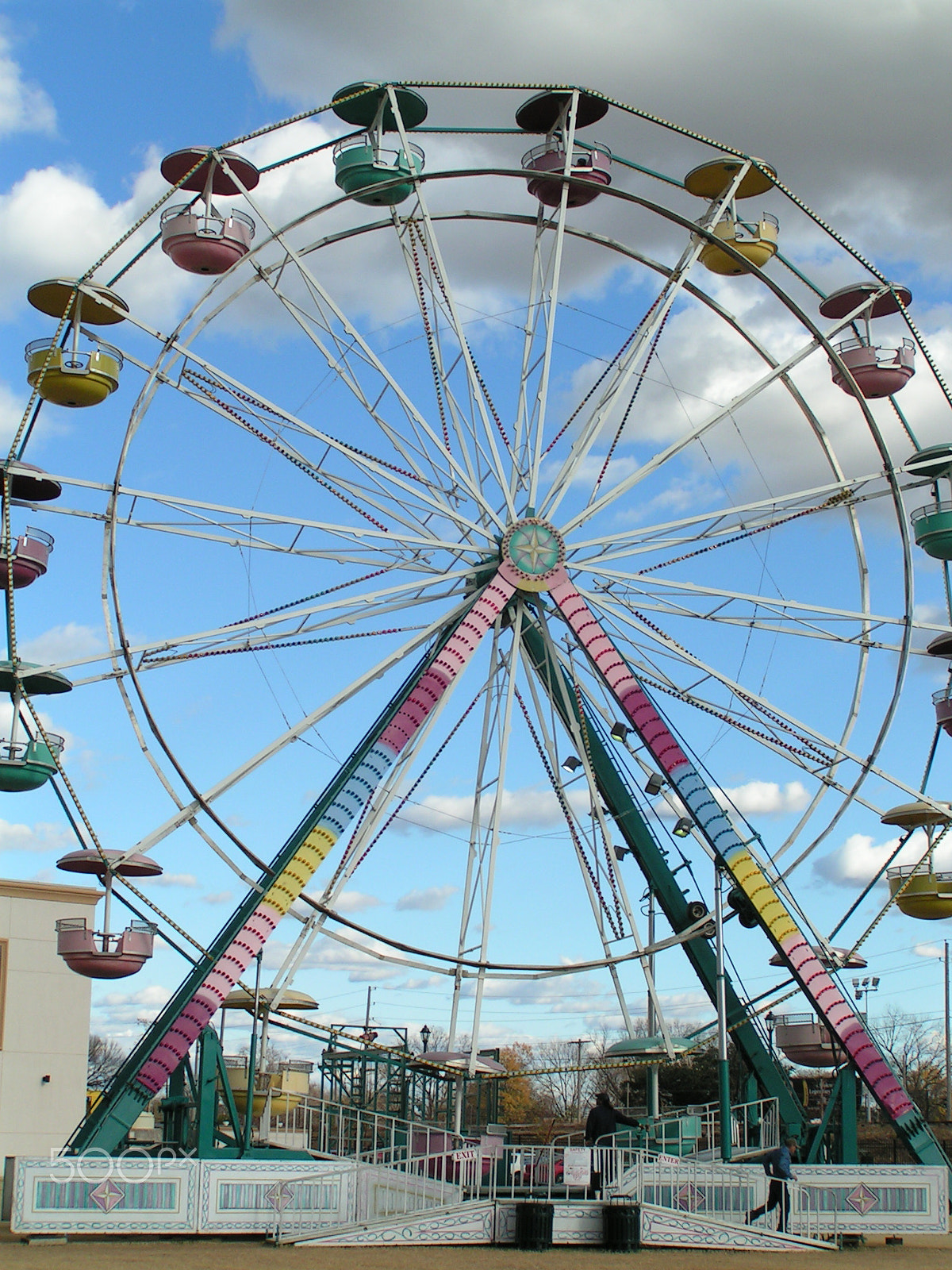KONICA MINOLTA DiMAGE Z1 sample photo. Boardwalk at bossier ferris wheel 2005 photography