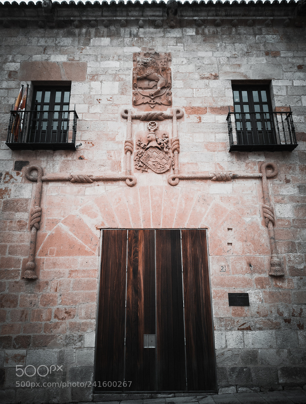 HUAWEI Mate 10 Lite sample photo. Coat of arms photography
