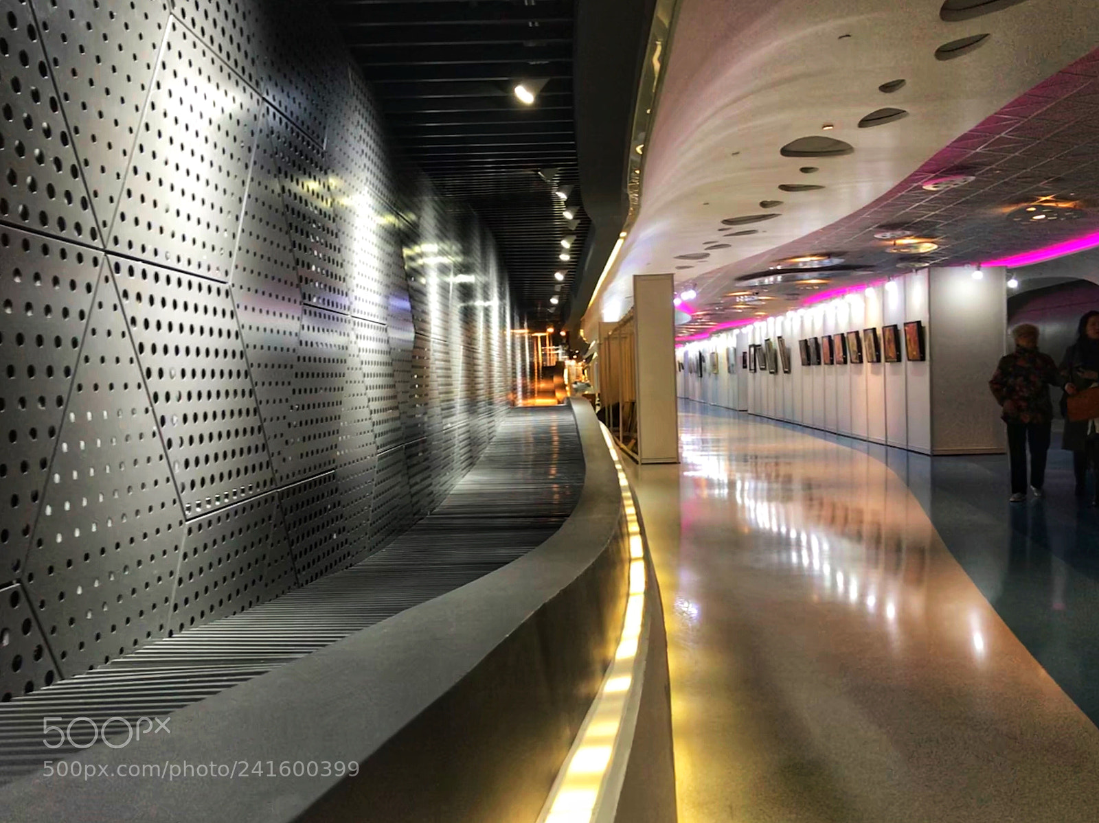Apple iPhone 7 sample photo. Subway passage photography