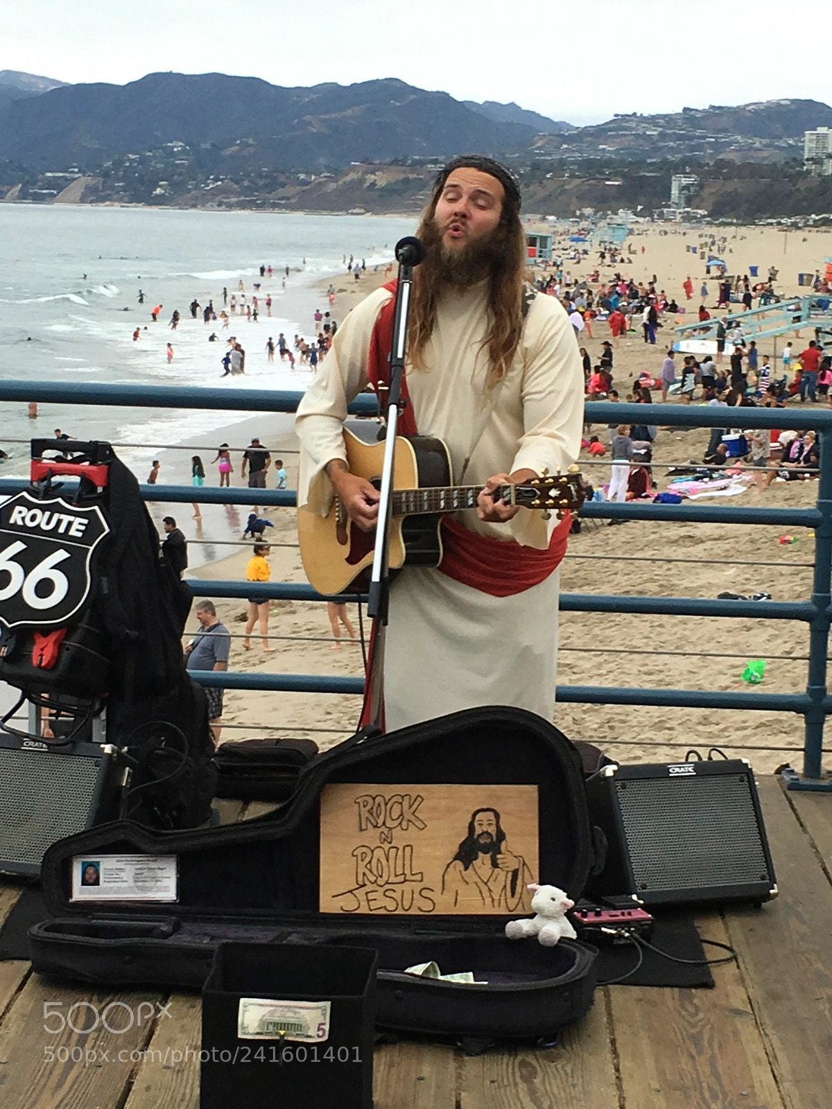 Apple iPhone 6s sample photo. Jesus busking photography