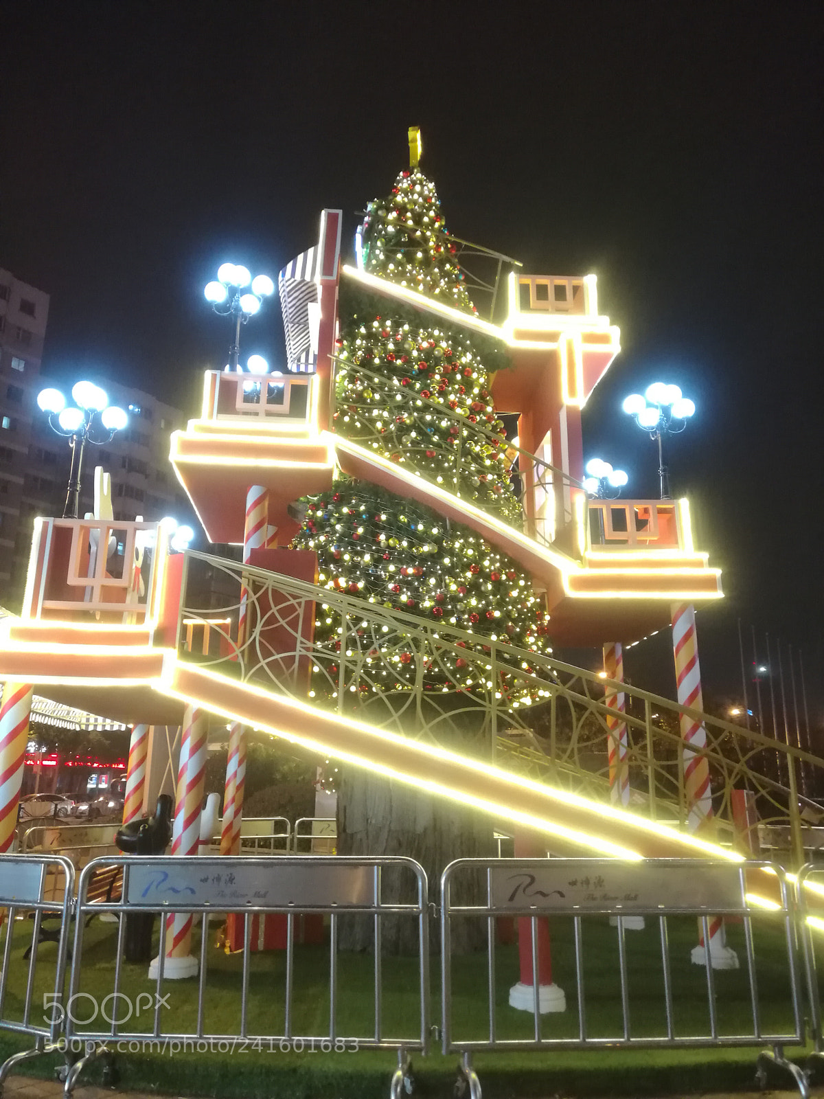 HUAWEI Mate 8 sample photo. Christmas tree photography