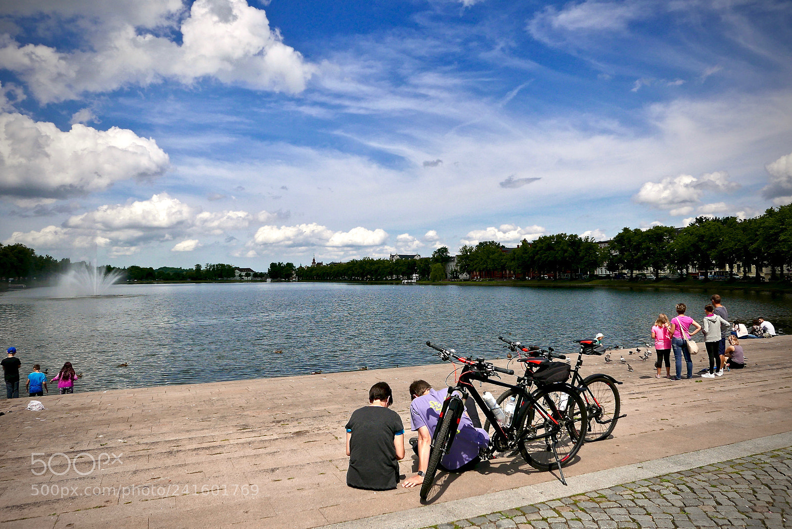 Leica D-Lux (Typ 109) sample photo. Couple at the lakeside photography