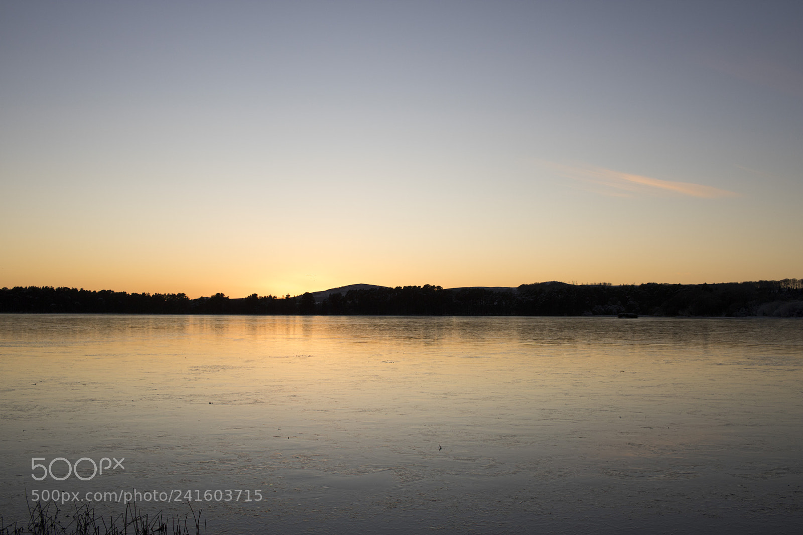 Canon EOS 750D (EOS Rebel T6i / EOS Kiss X8i) sample photo. View of frozen loch photography