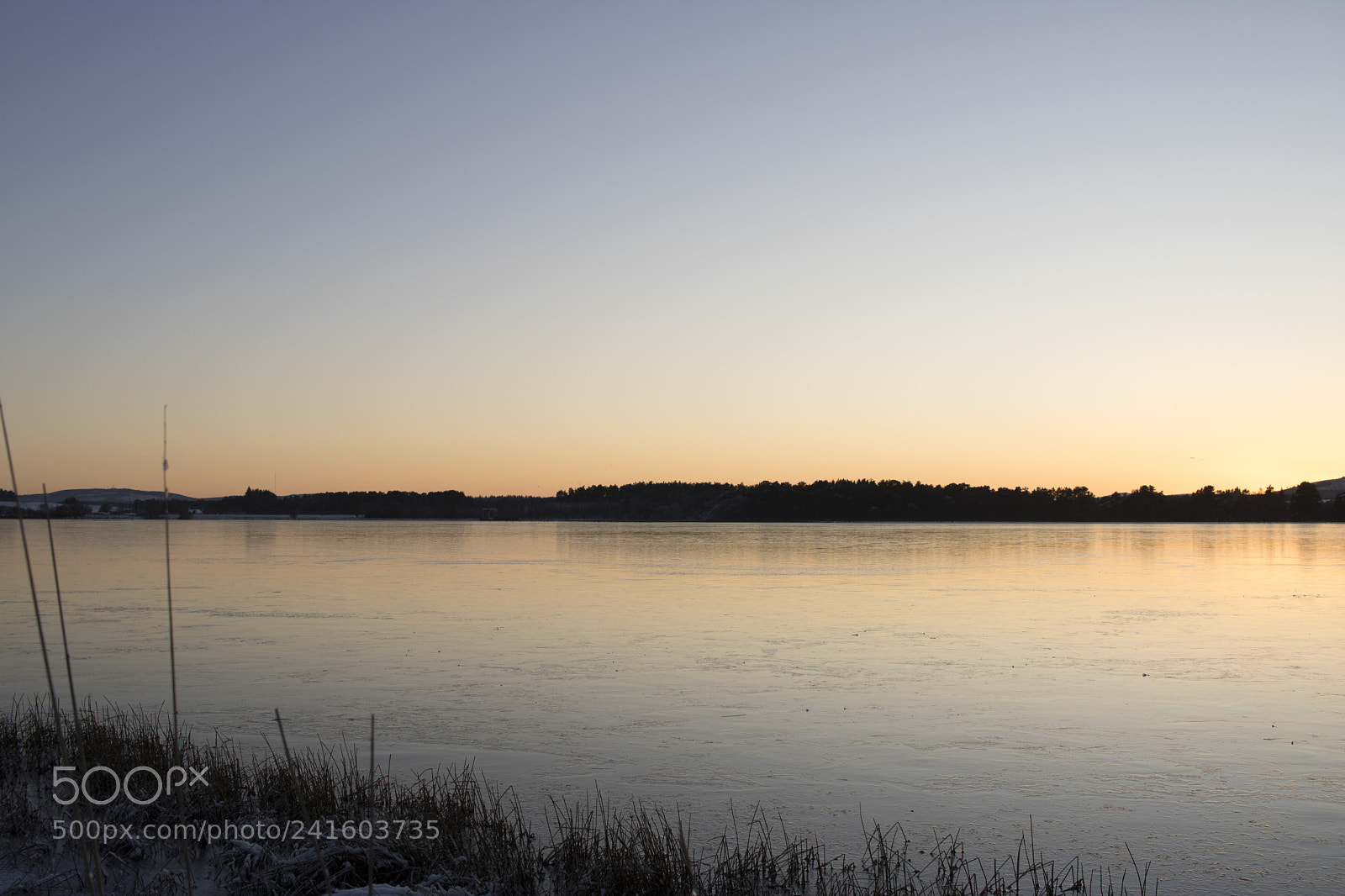 Canon EOS 750D (EOS Rebel T6i / EOS Kiss X8i) sample photo. View of frozen loch photography