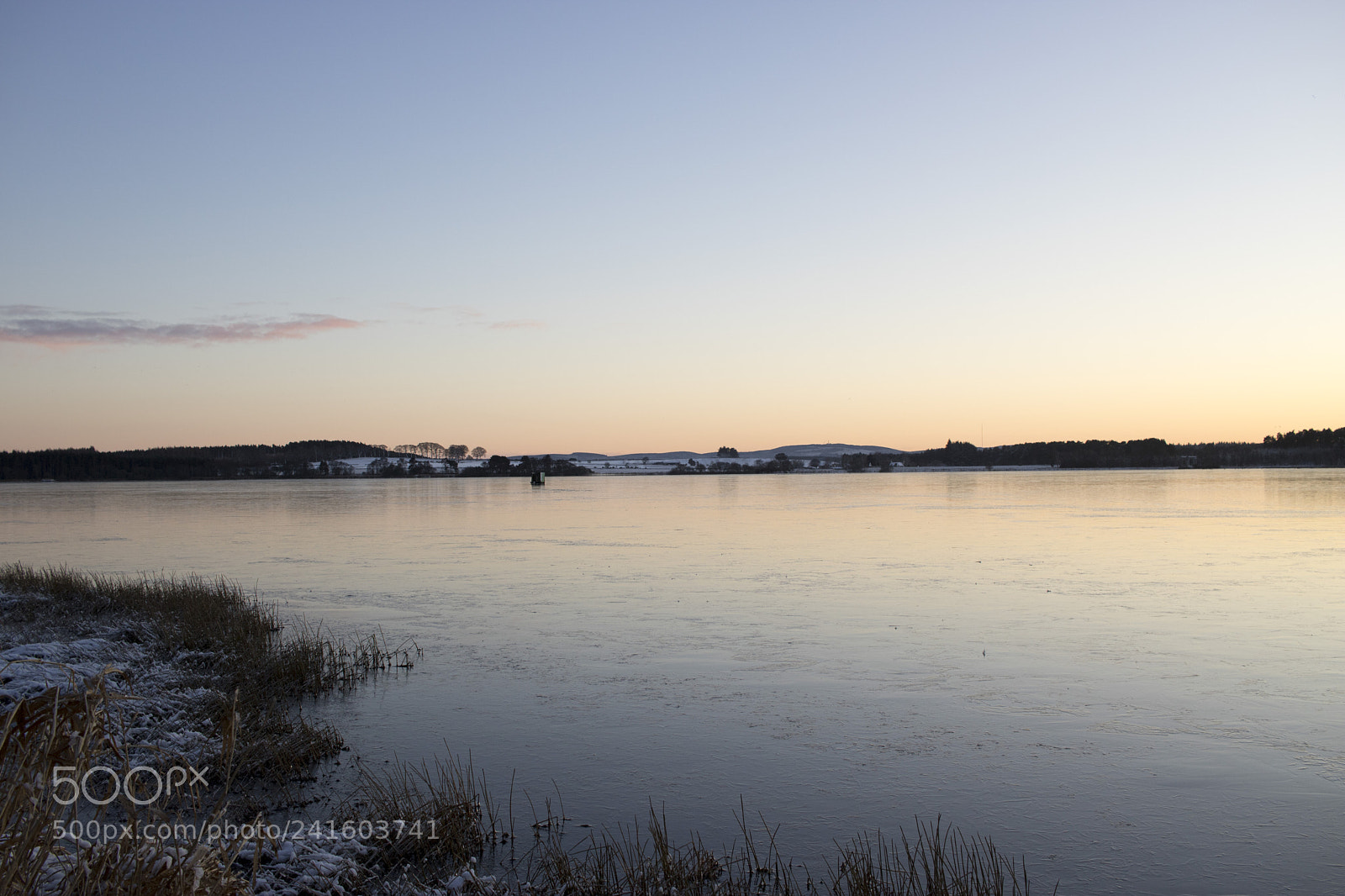 Canon EOS 750D (EOS Rebel T6i / EOS Kiss X8i) sample photo. View of frozen loch photography