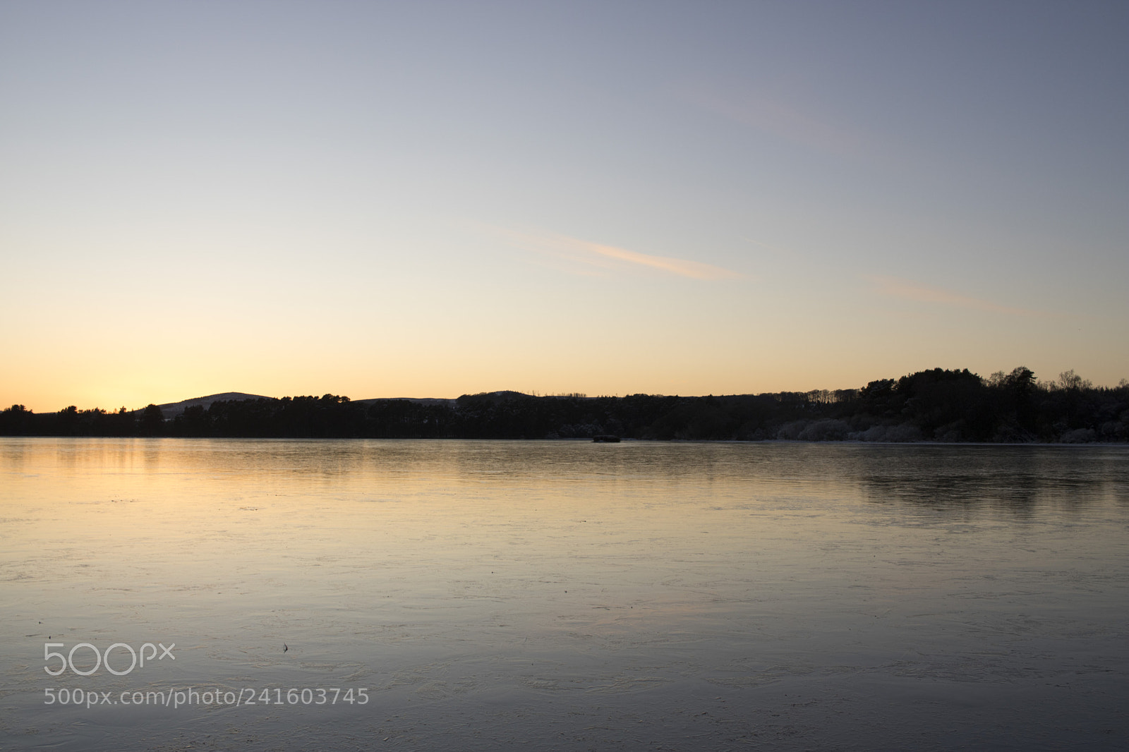 Canon EOS 750D (EOS Rebel T6i / EOS Kiss X8i) sample photo. View of frozen loch photography