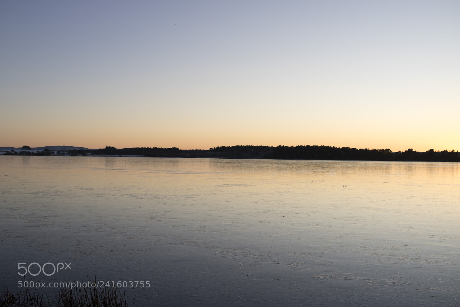 Canon EOS 750D (EOS Rebel T6i / EOS Kiss X8i) sample photo. View of frozen loch photography