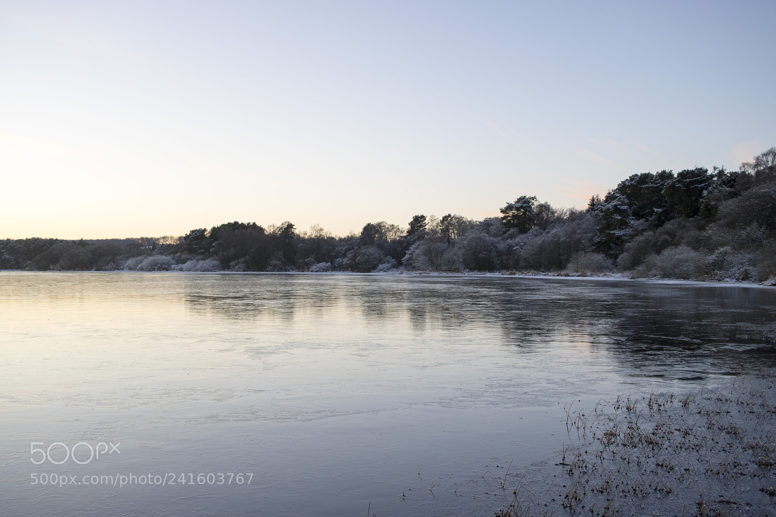 Canon EOS 750D (EOS Rebel T6i / EOS Kiss X8i) sample photo. View of frozen loch photography