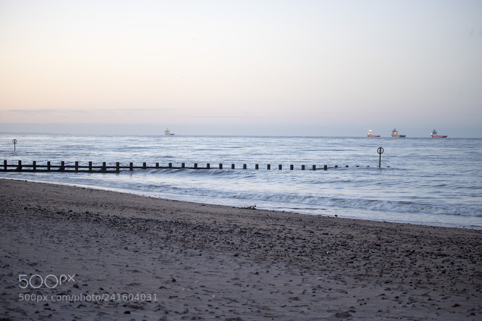 Canon EOS 750D (EOS Rebel T6i / EOS Kiss X8i) sample photo. View of aberdeen beach photography