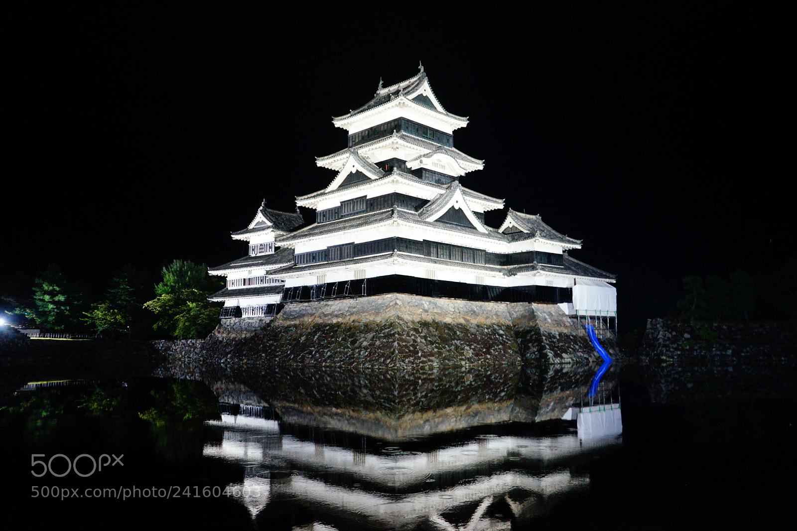 Sony a7 sample photo. Matsumoto castle photography