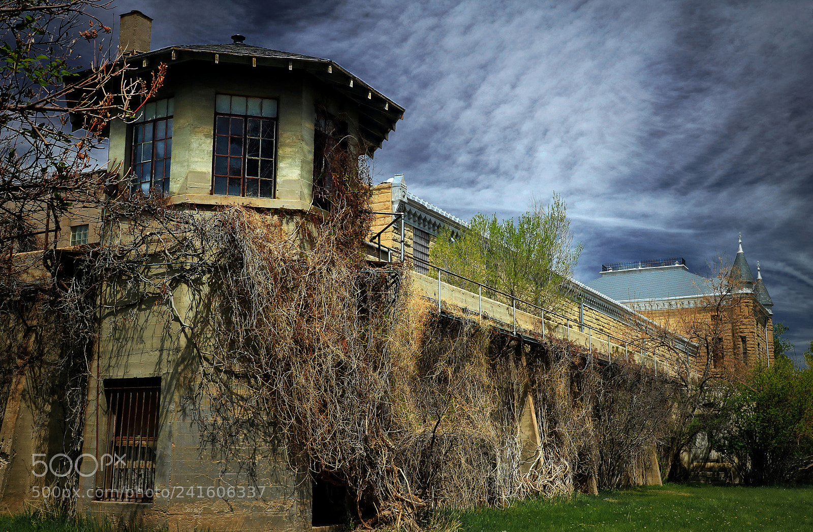 Canon EOS 760D (EOS Rebel T6s / EOS 8000D) sample photo. Prison walls photography