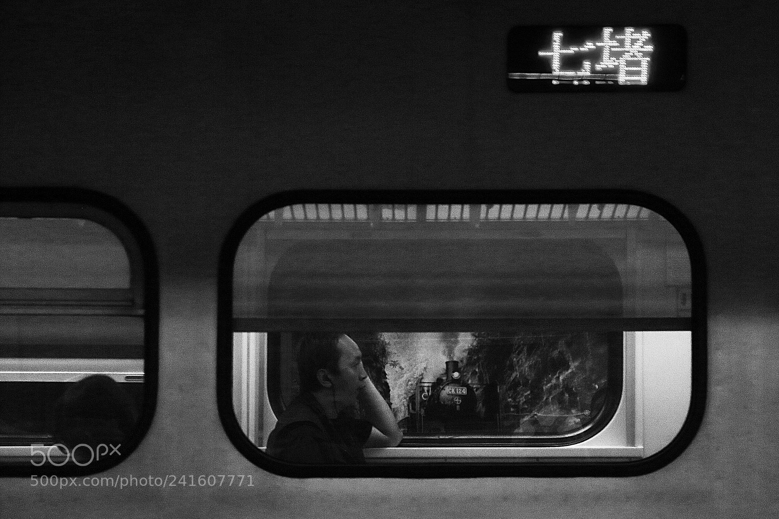 Canon EOS 650D (EOS Rebel T4i / EOS Kiss X6i) sample photo. #commuters photography