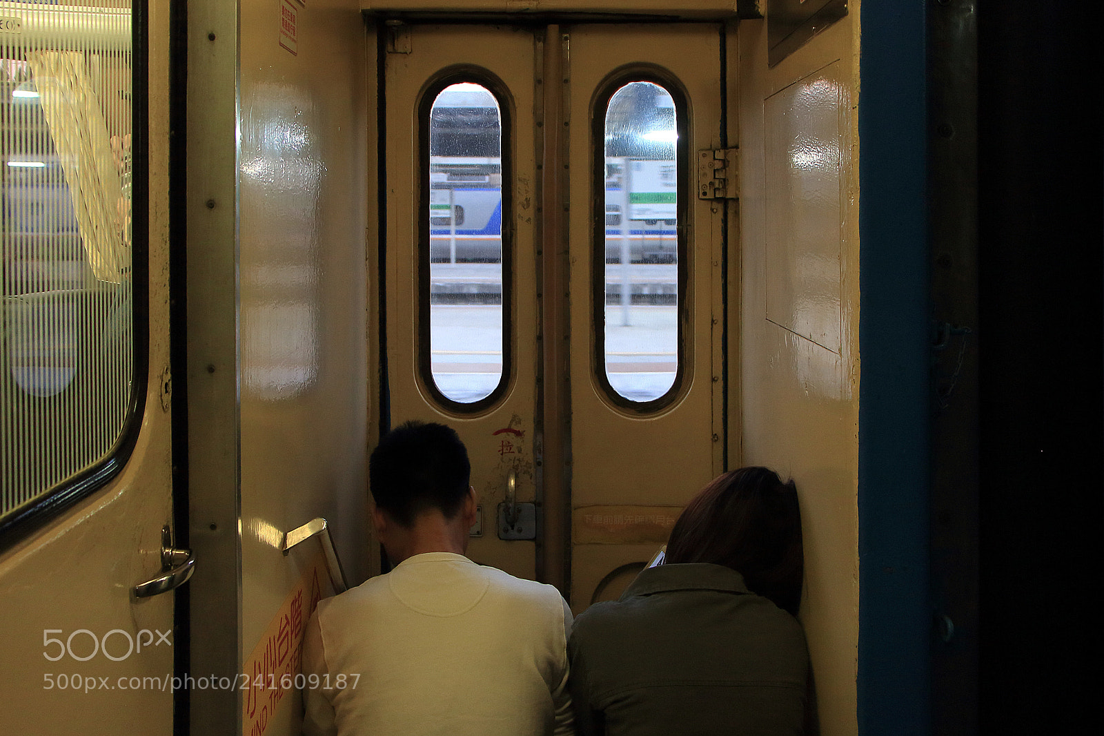 Canon EOS 650D (EOS Rebel T4i / EOS Kiss X6i) sample photo. #commuters photography
