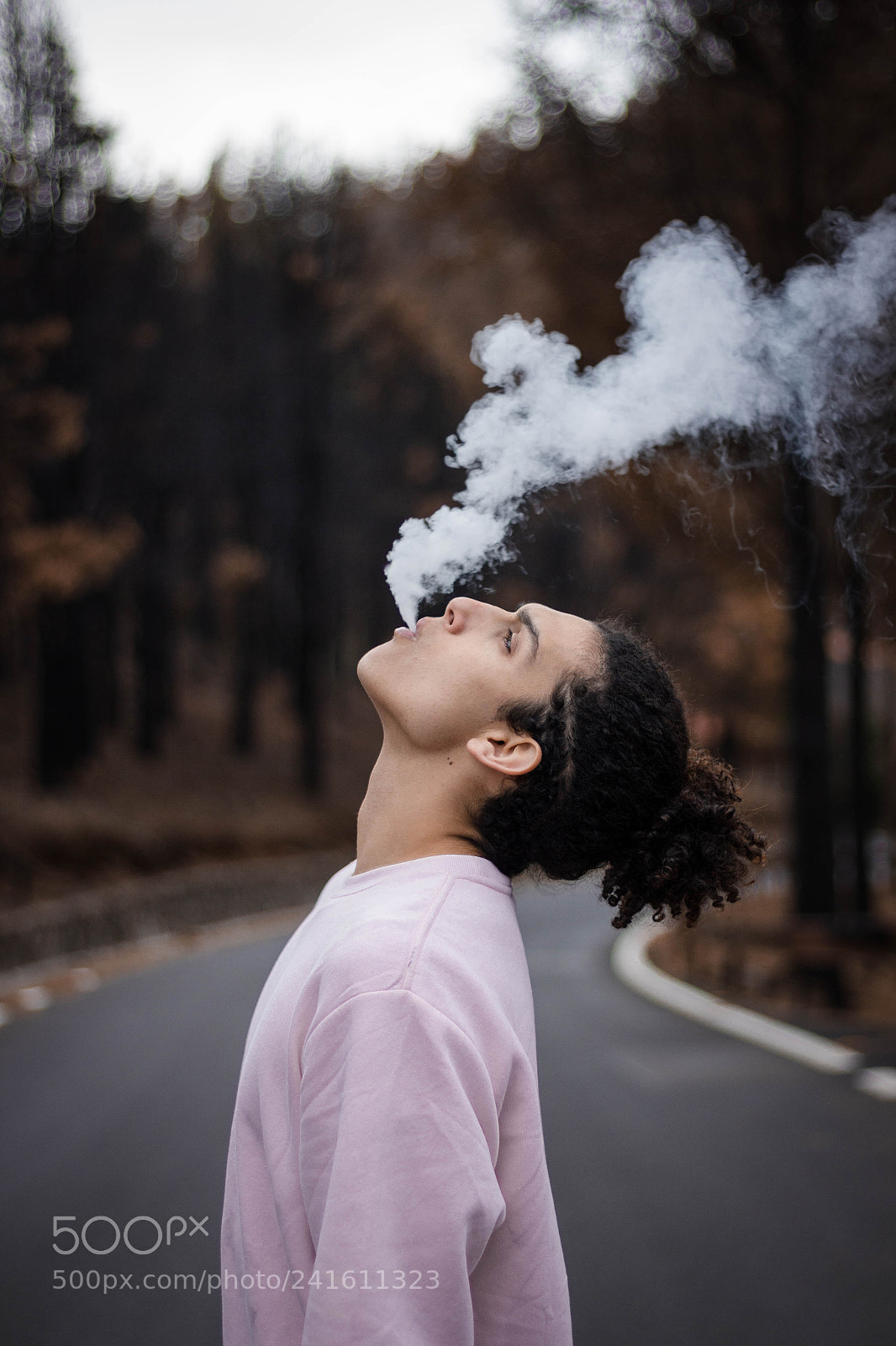 Canon EOS 550D (EOS Rebel T2i / EOS Kiss X4) sample photo. Smoke on wood photography