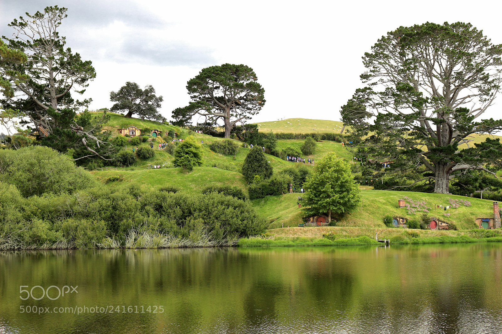 Canon EOS 100D (EOS Rebel SL1 / EOS Kiss X7) sample photo. Visit of hobbiton photography