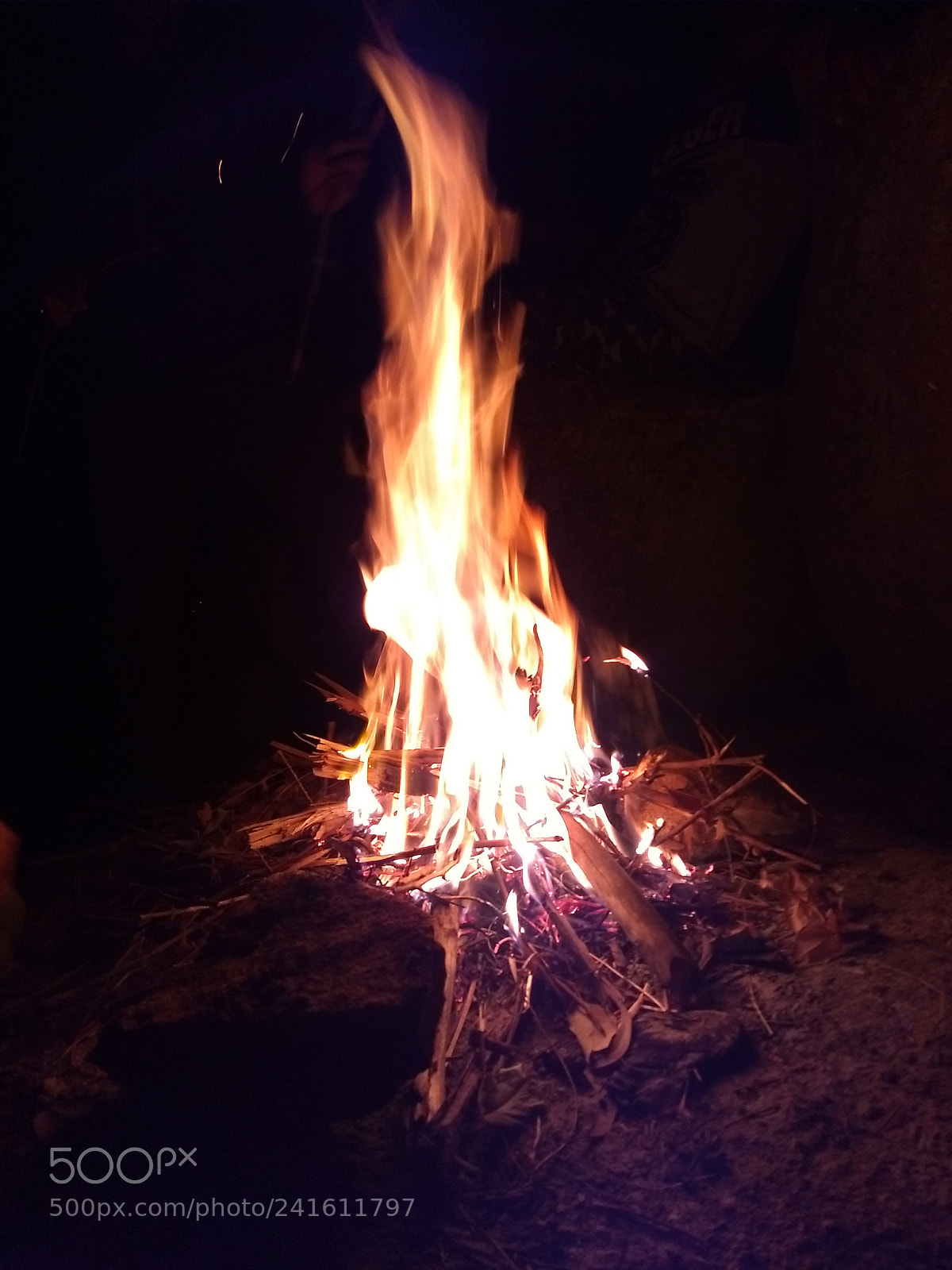 Motorola Moto G (5) Plus sample photo. Campfire photography